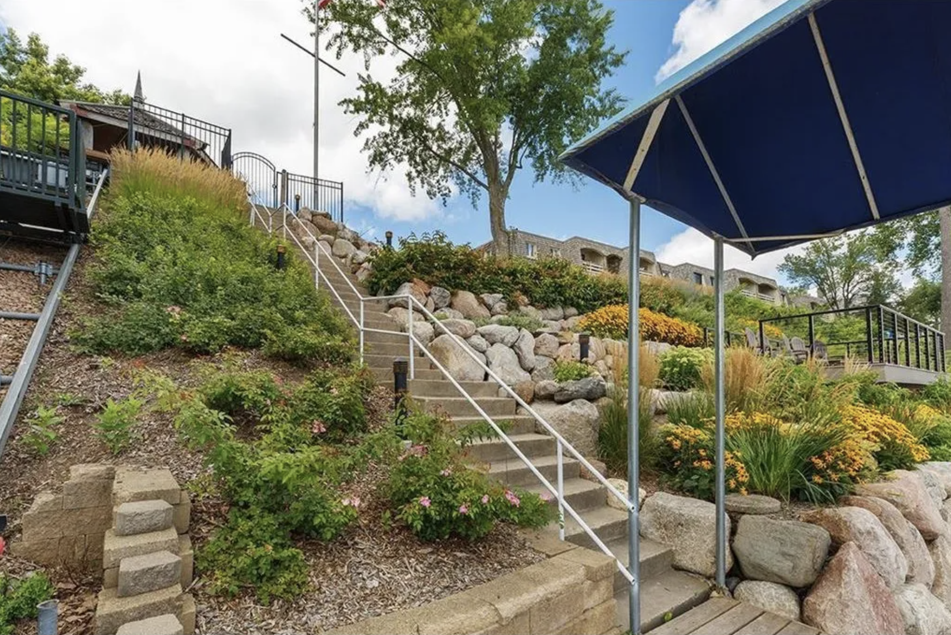 4371 Wilshire Boulevard Unit: b203