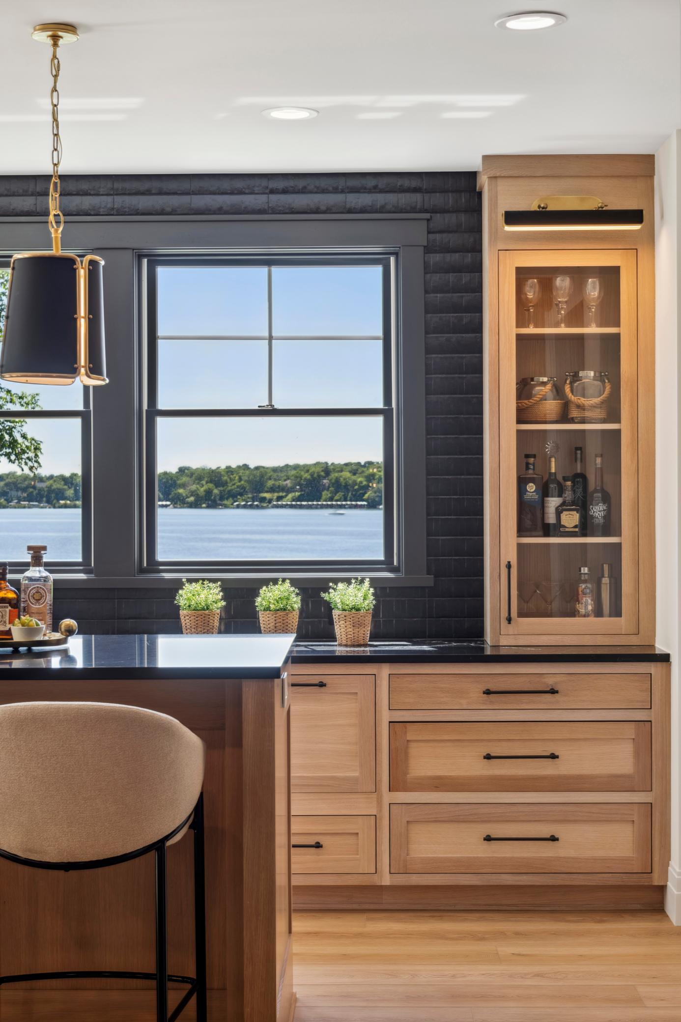 2475 Dunwoody Avenue