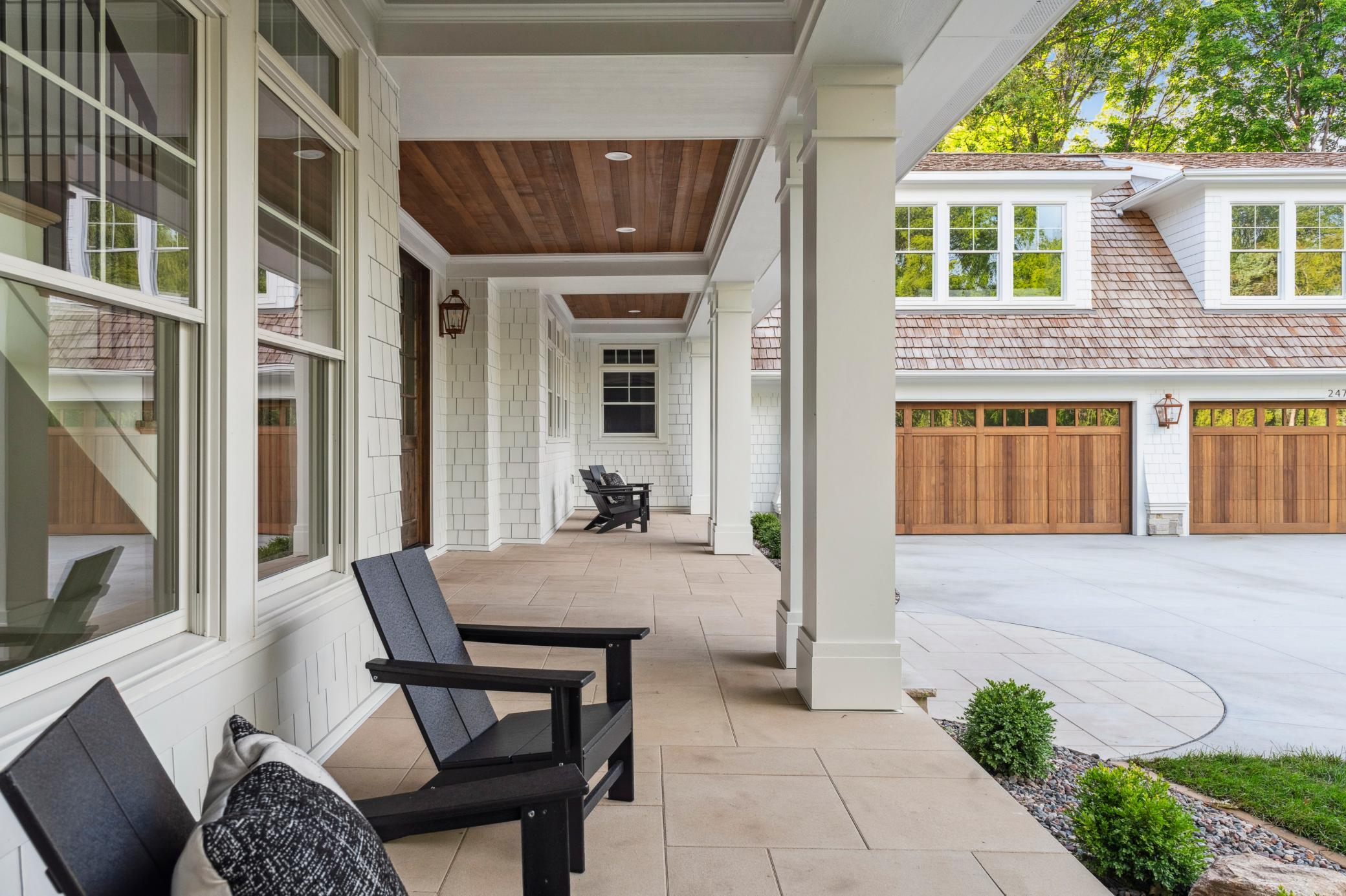 2475 Dunwoody Avenue