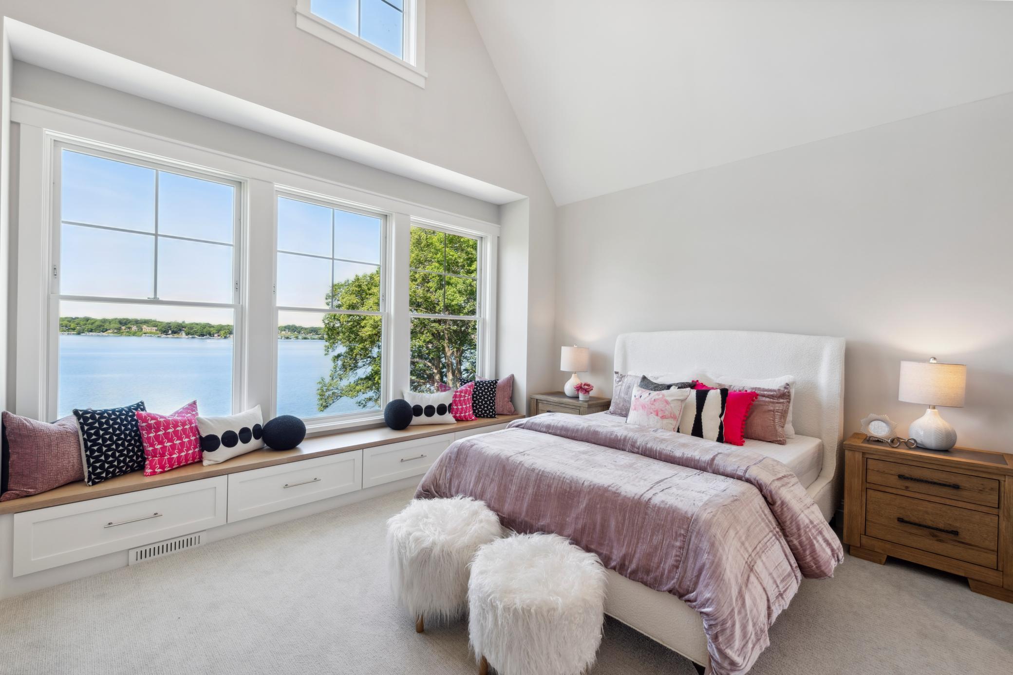 2475 Dunwoody Avenue