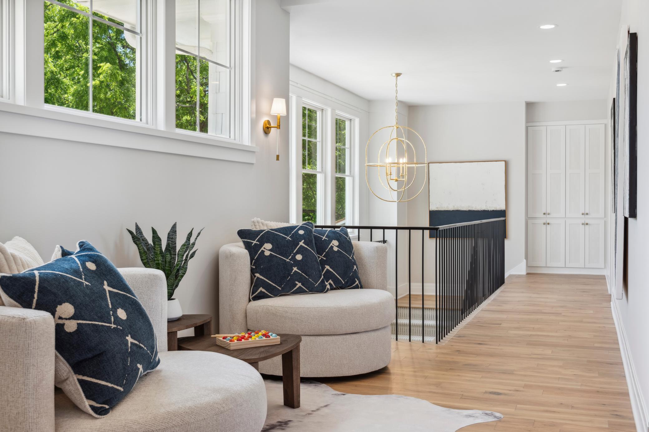 2475 Dunwoody Avenue