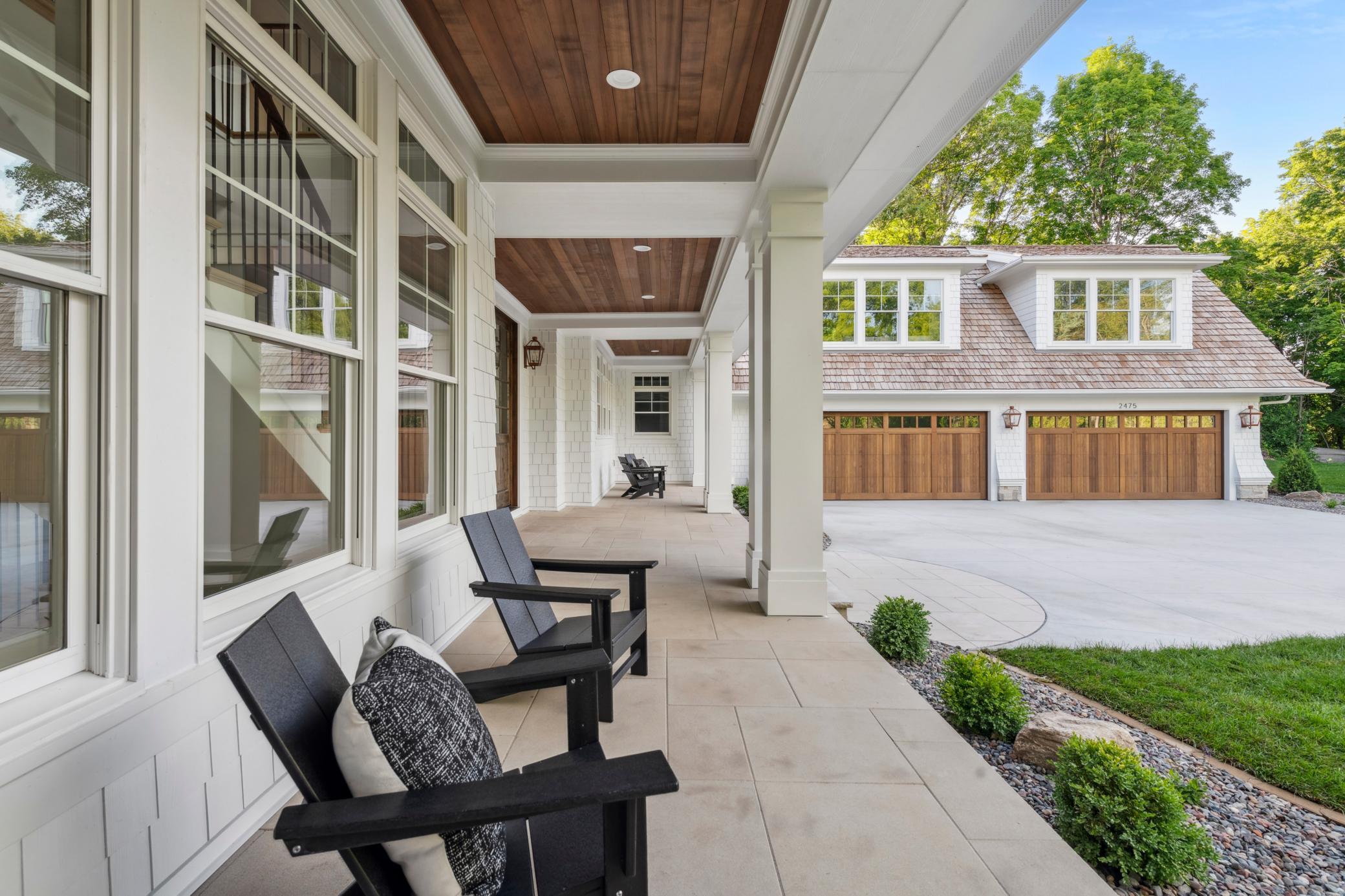 2475 Dunwoody Avenue