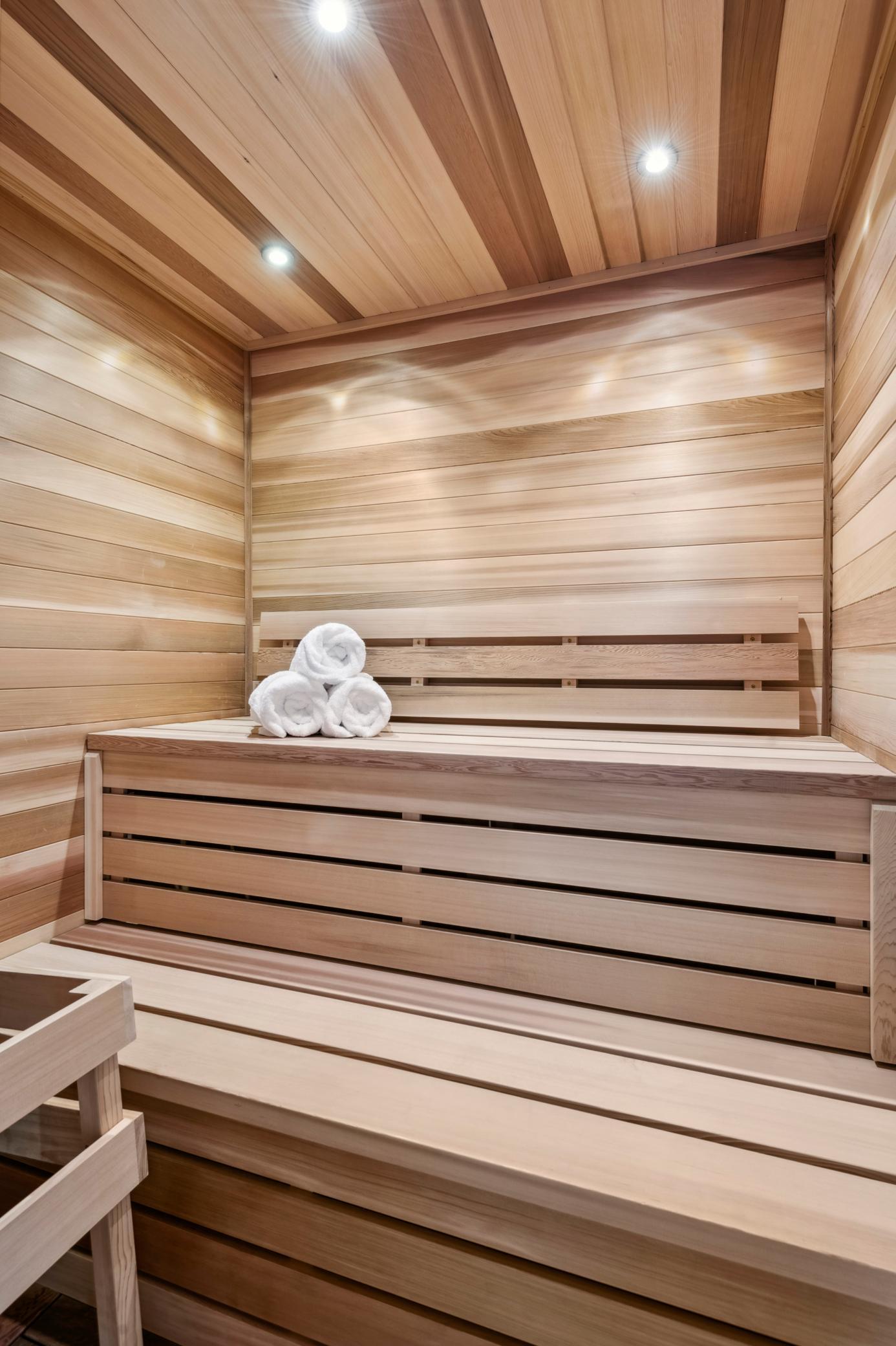 2475 Dunwoody Avenue