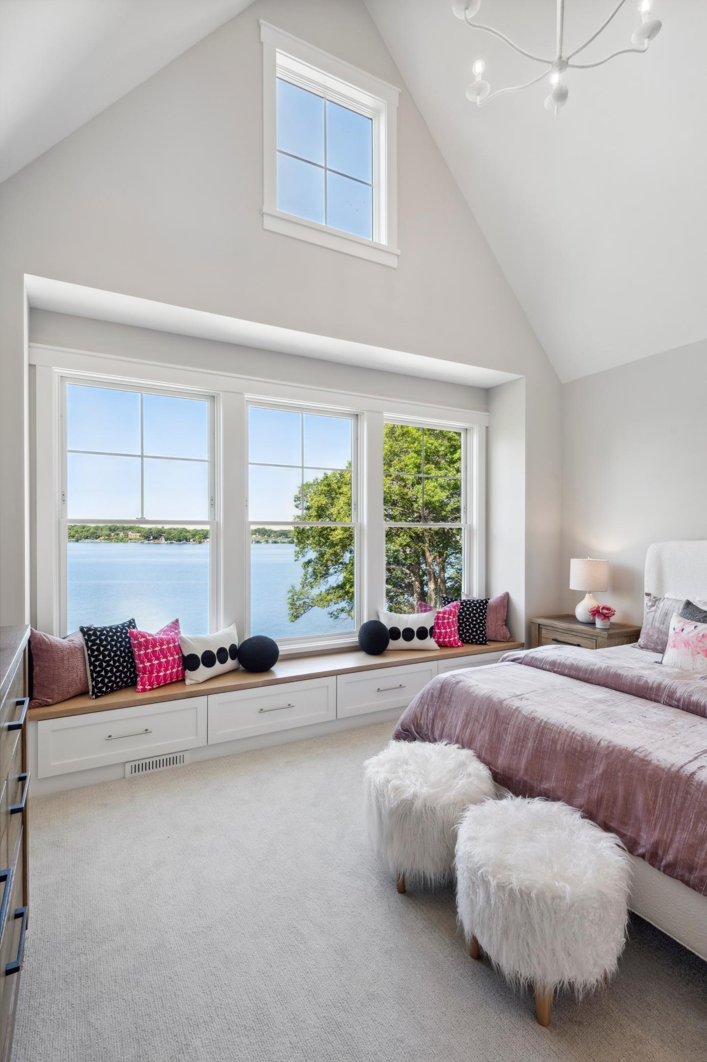 2475 Dunwoody Avenue