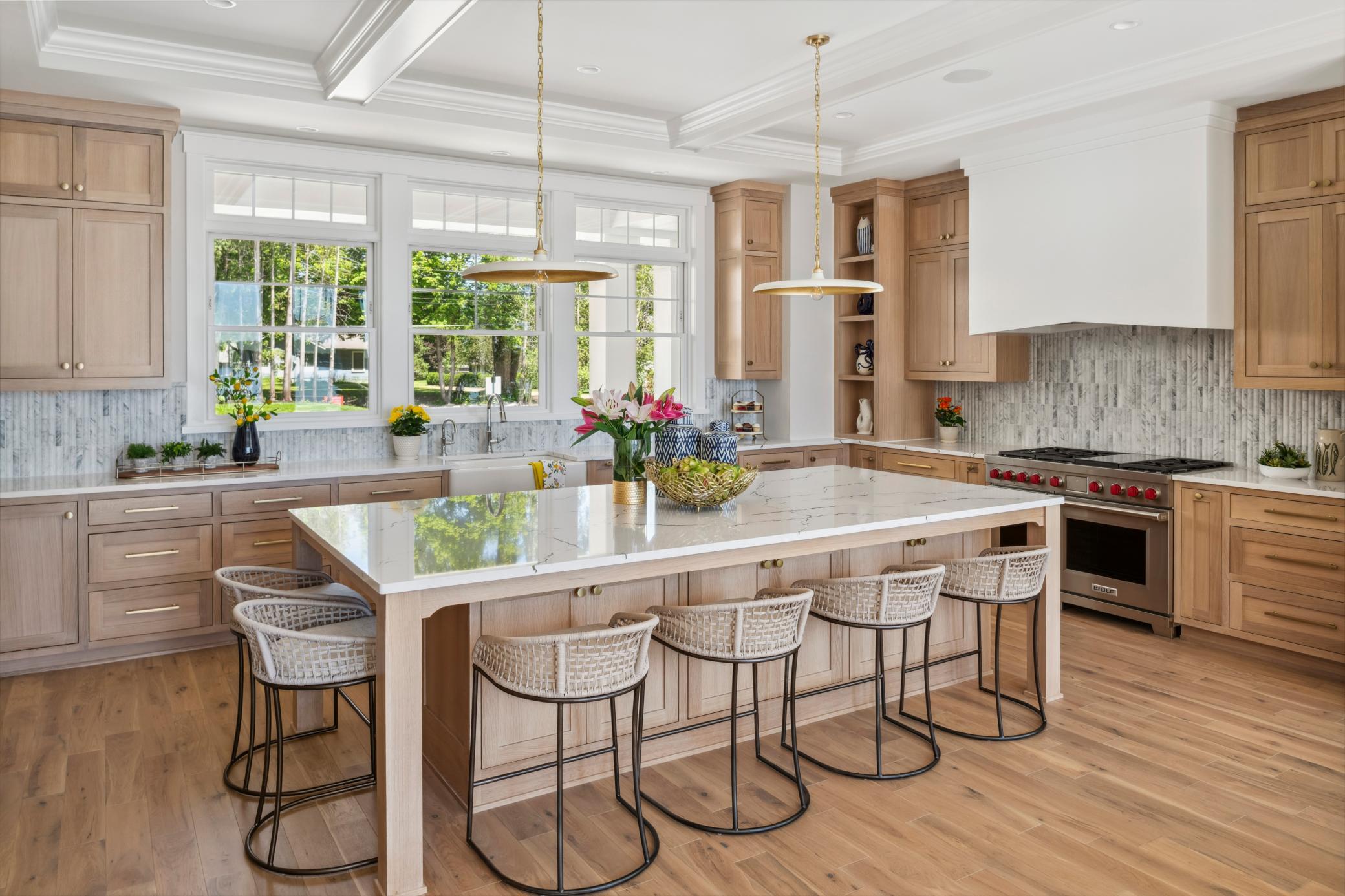 2475 Dunwoody Avenue