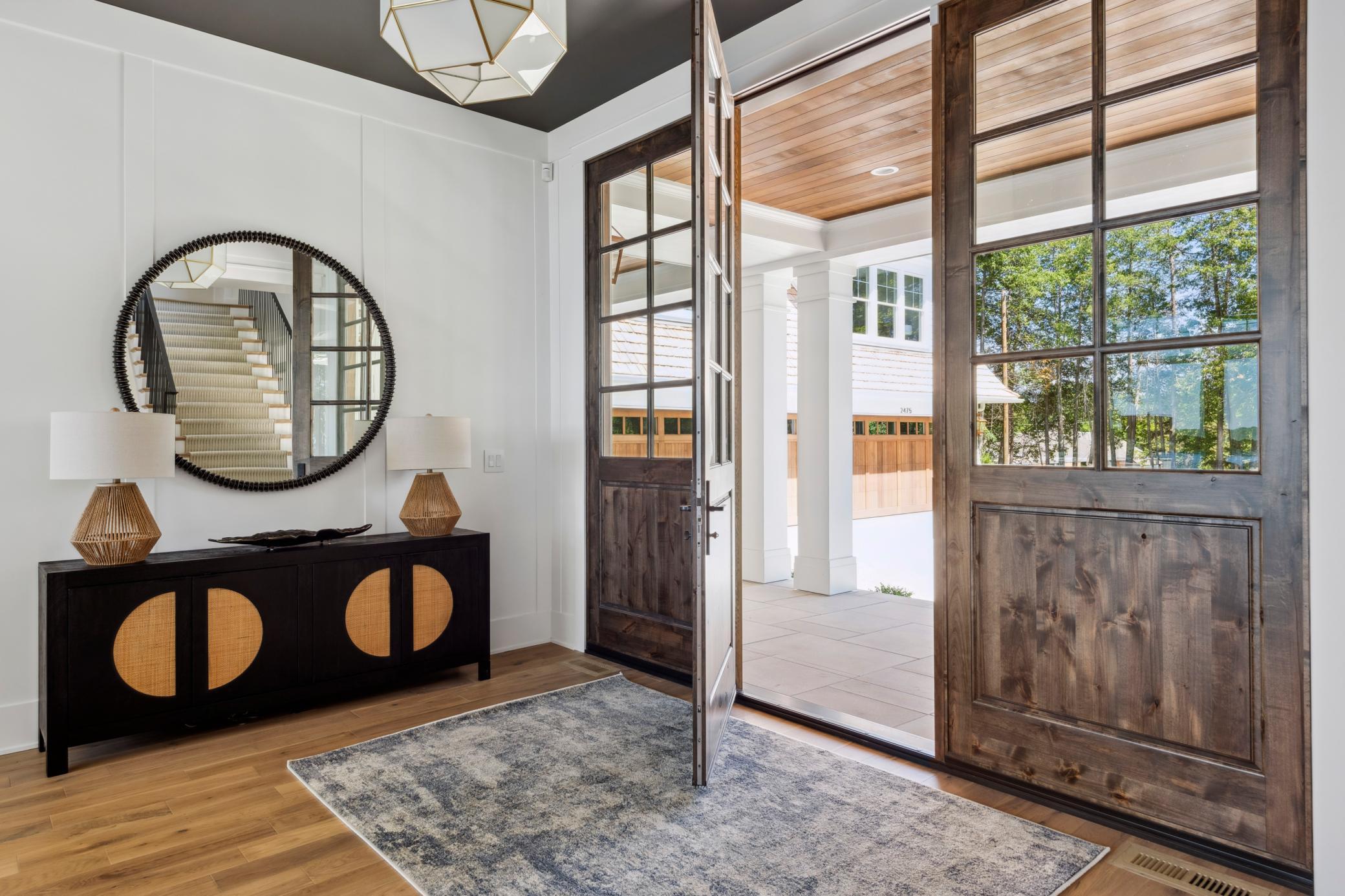 2475 Dunwoody Avenue