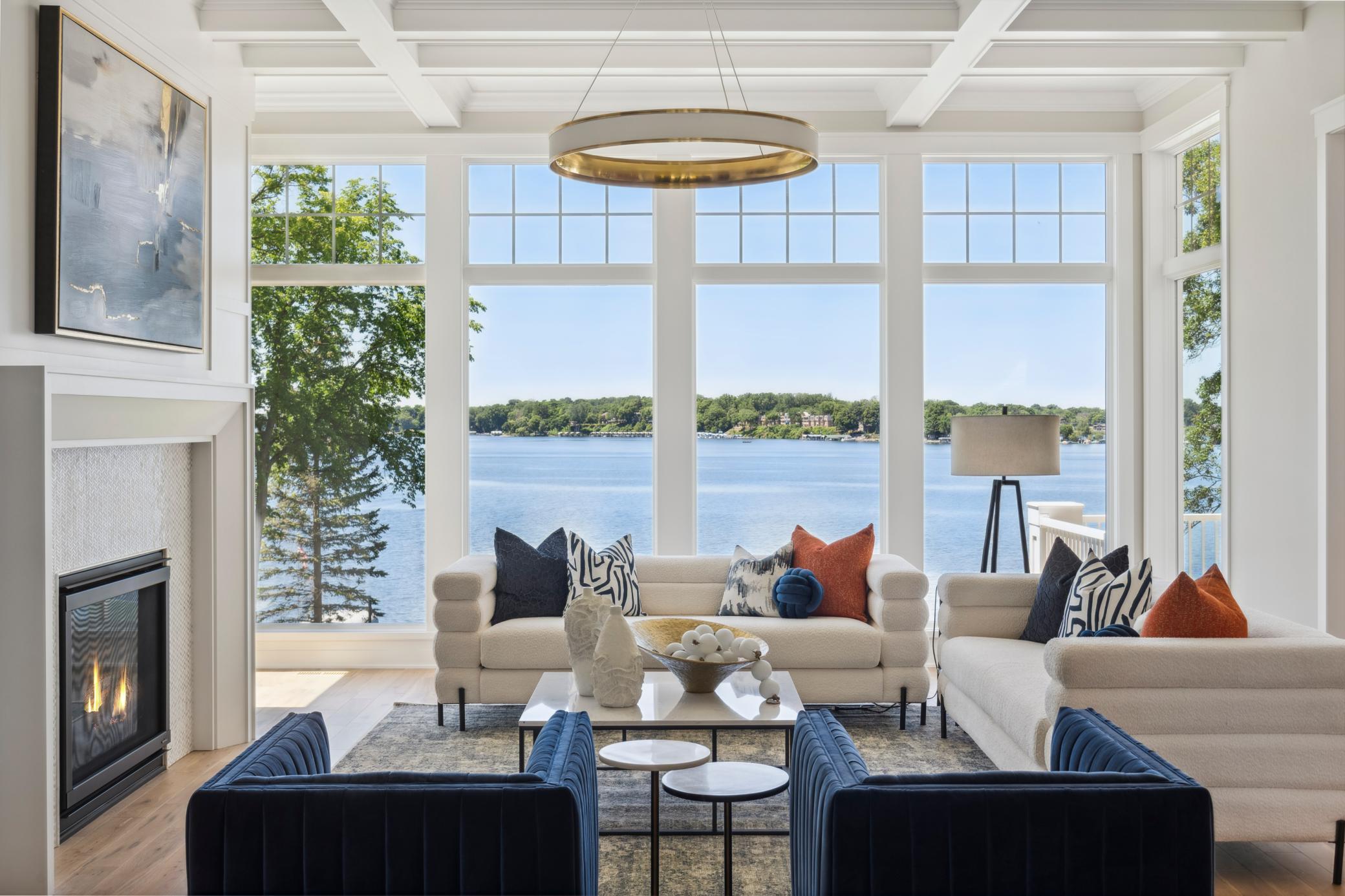 2475 Dunwoody Avenue