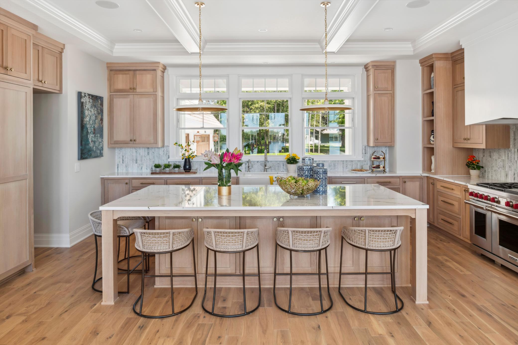 2475 Dunwoody Avenue