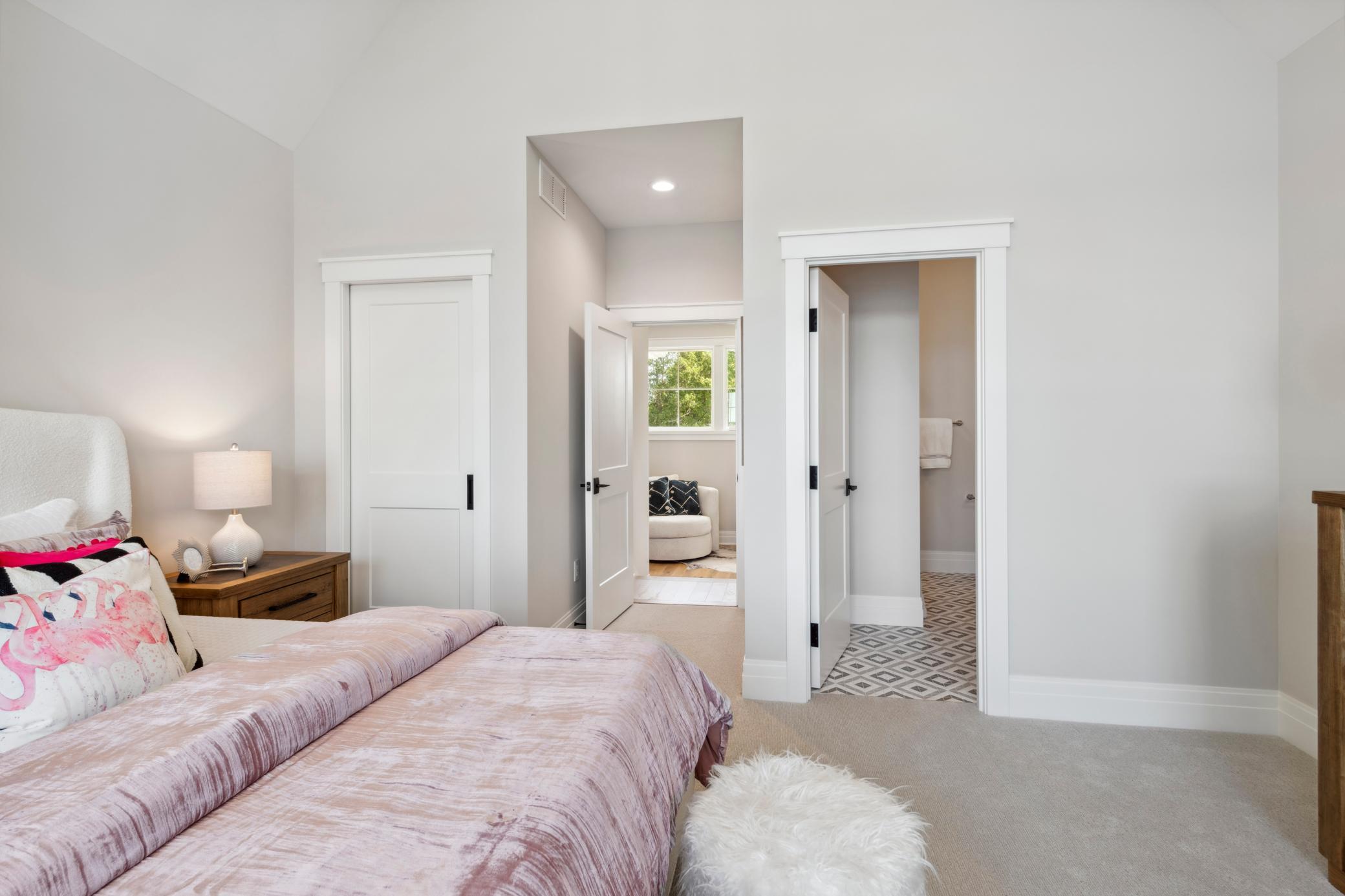 2475 Dunwoody Avenue