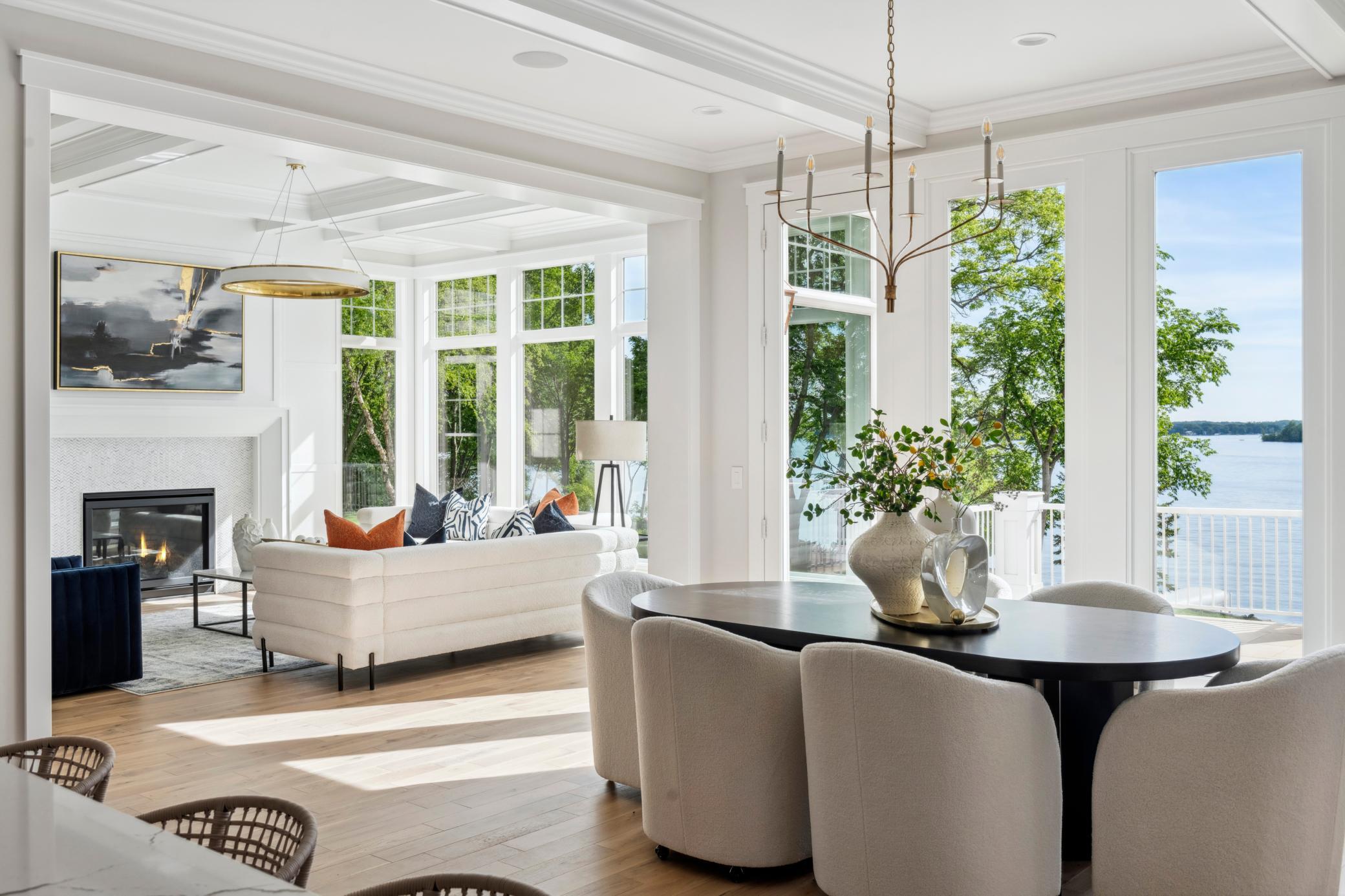 2475 Dunwoody Avenue