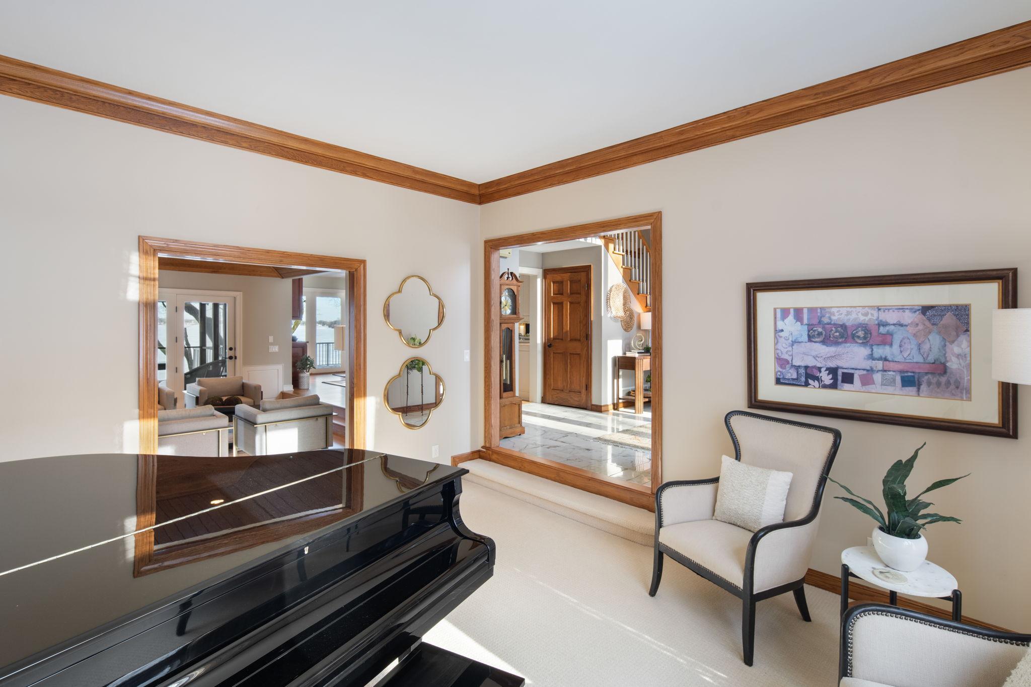6306 Maple Ridge