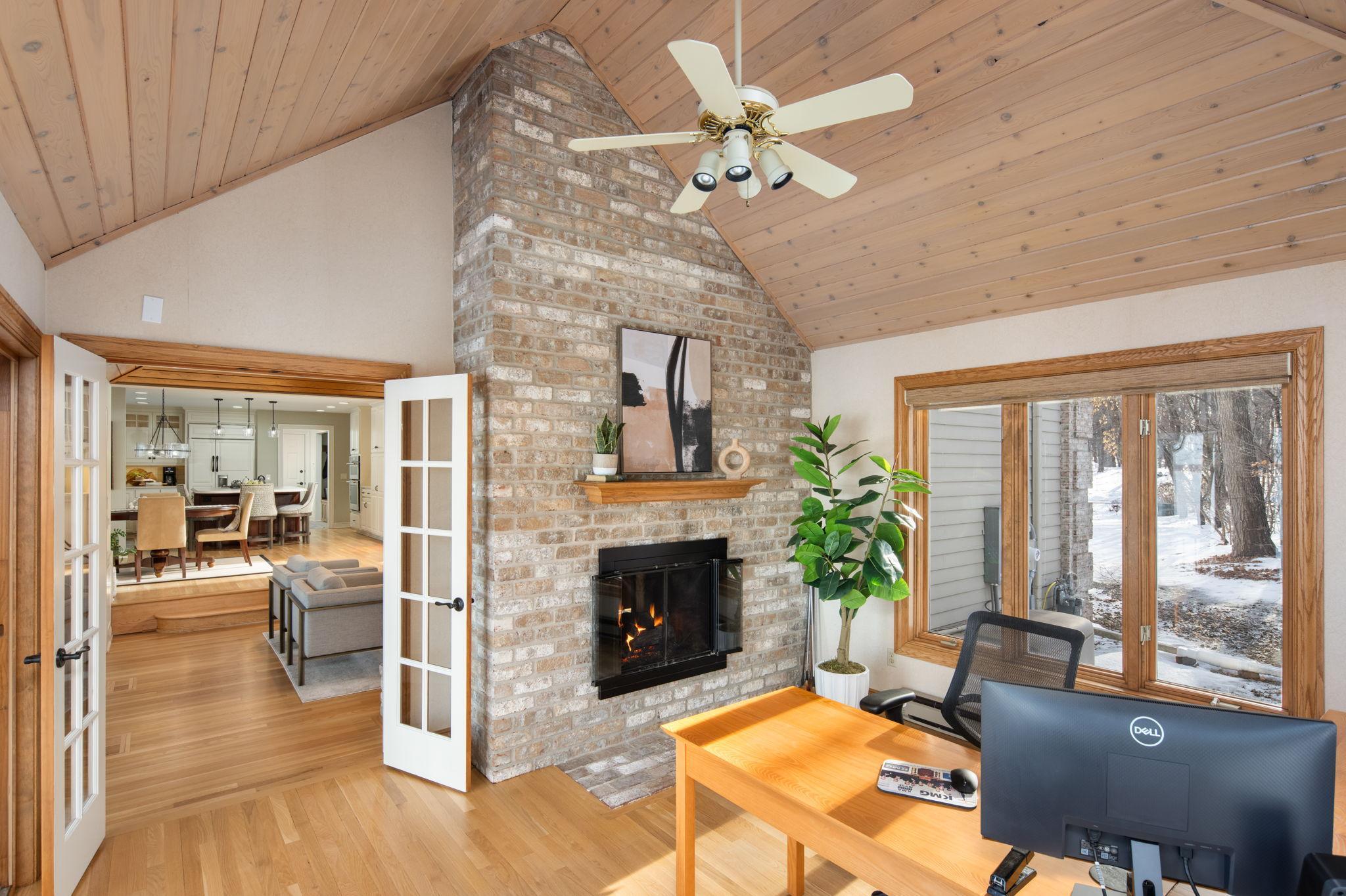 6306 Maple Ridge