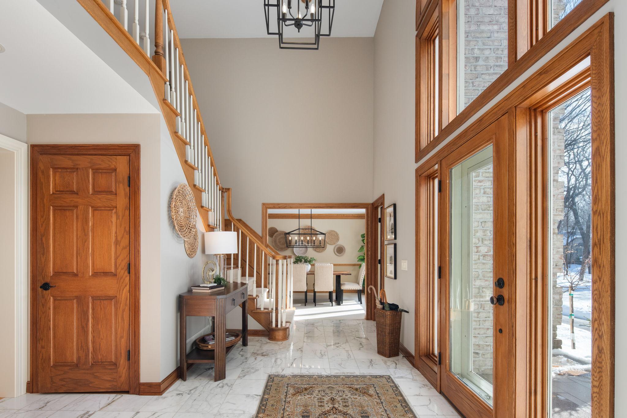 6306 Maple Ridge