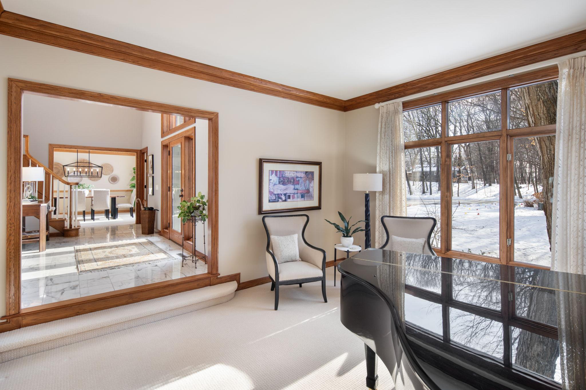 6306 Maple Ridge
