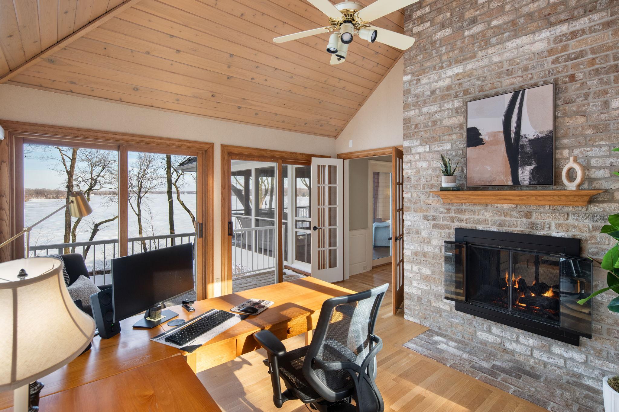 6306 Maple Ridge