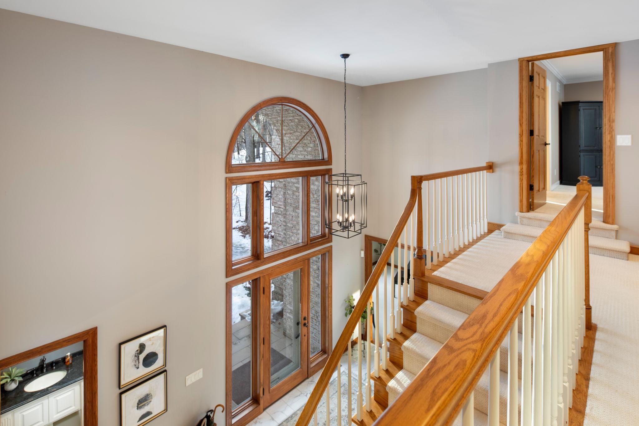 6306 Maple Ridge