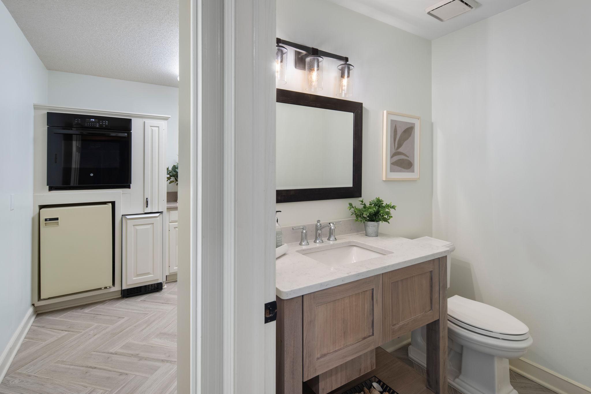 6306 Maple Ridge