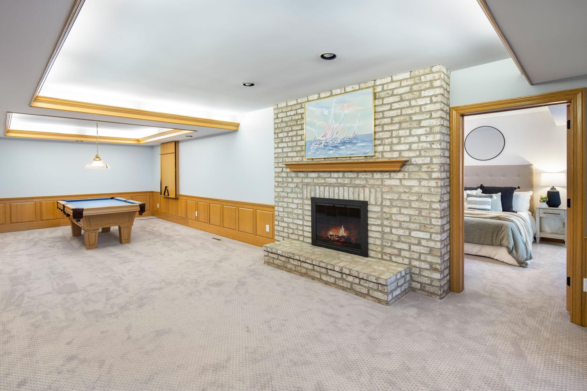 6306 Maple Ridge