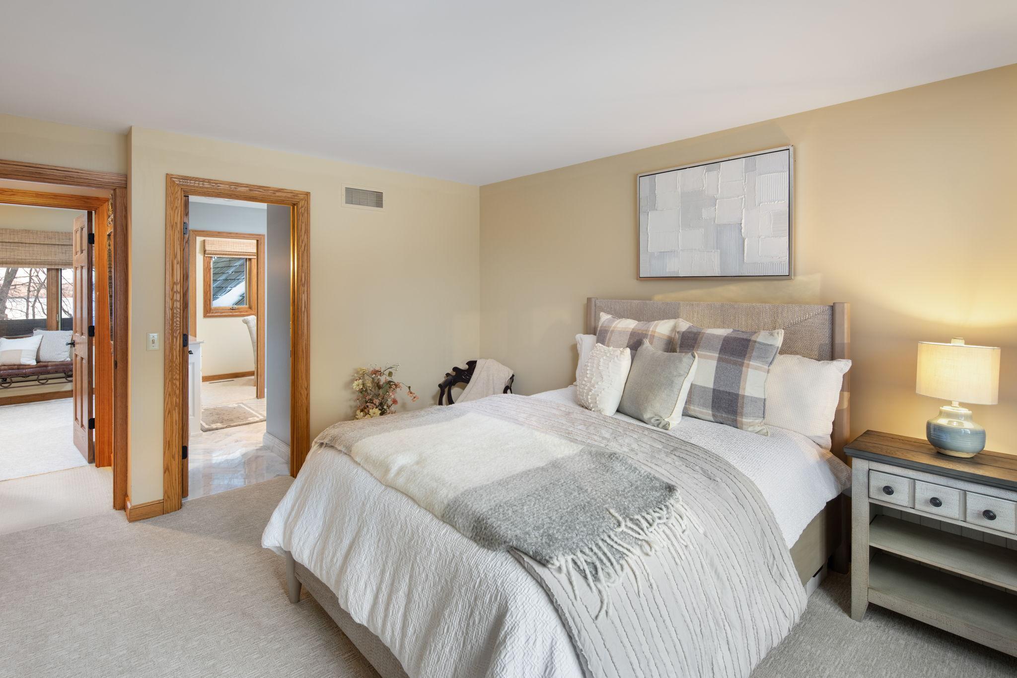 6306 Maple Ridge