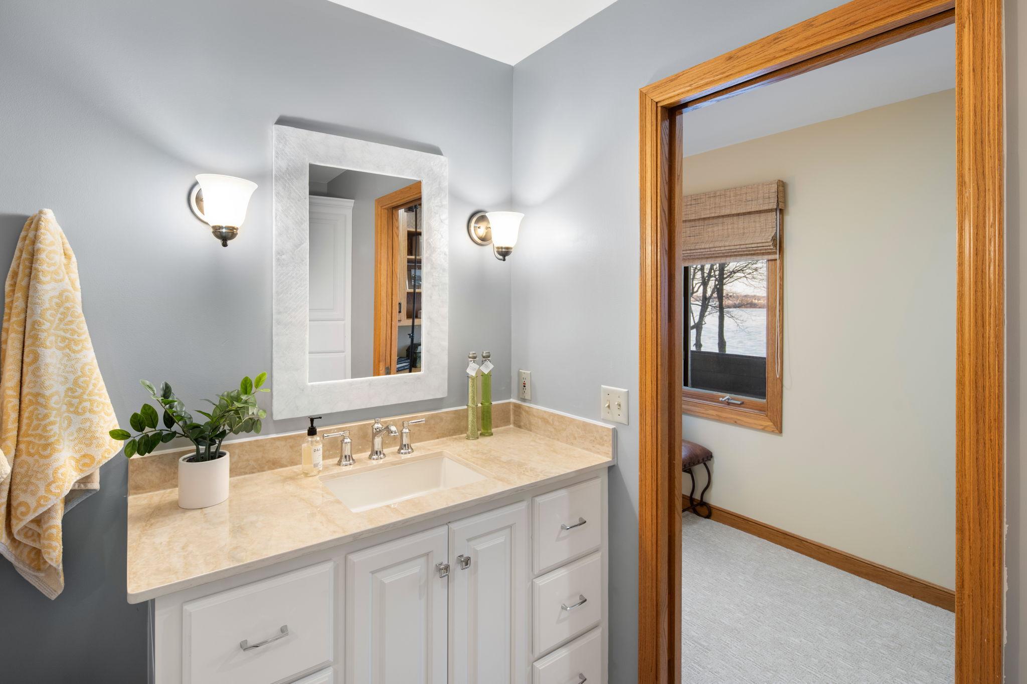 6306 Maple Ridge