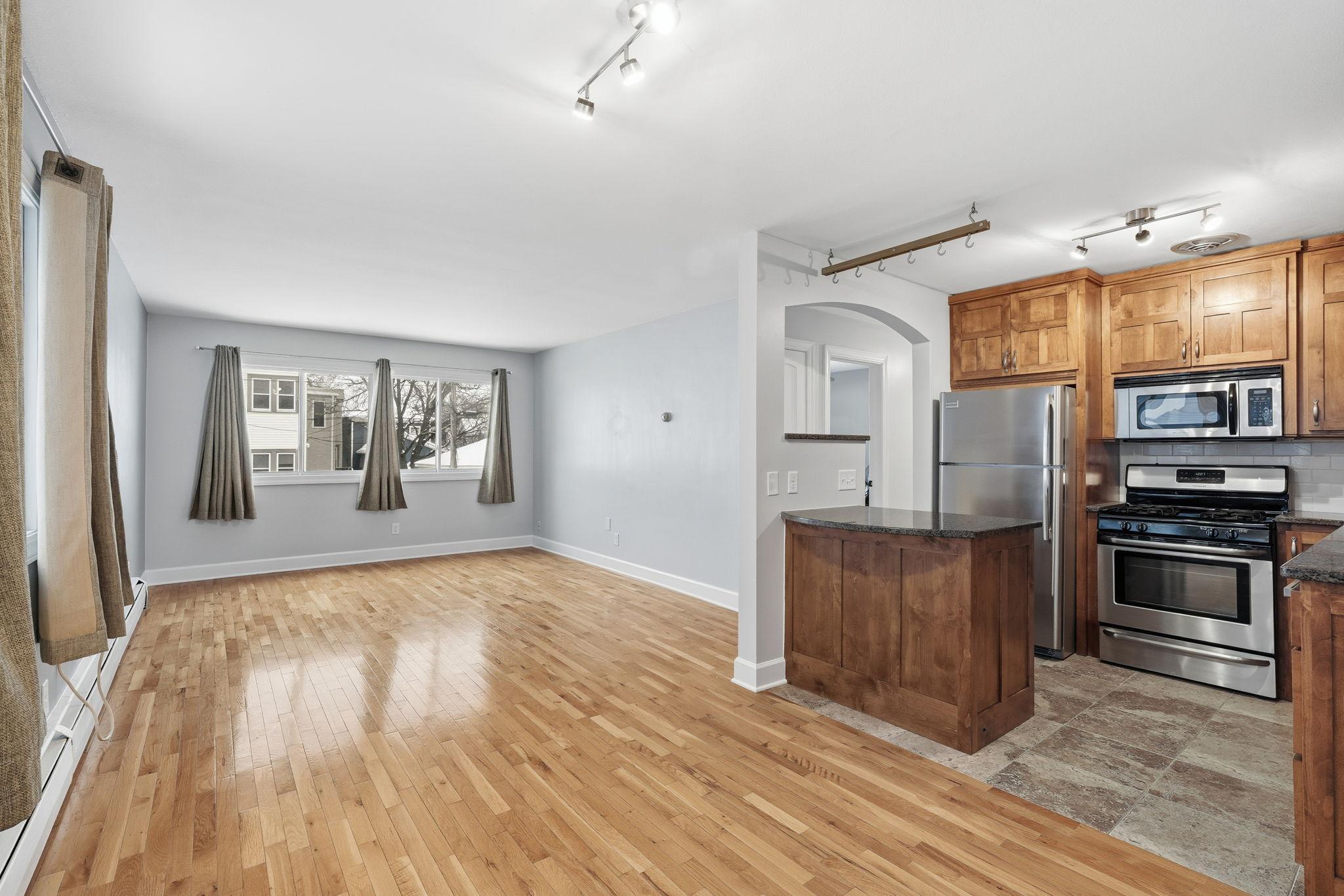 2507 Bryant Avenue S Unit: 103