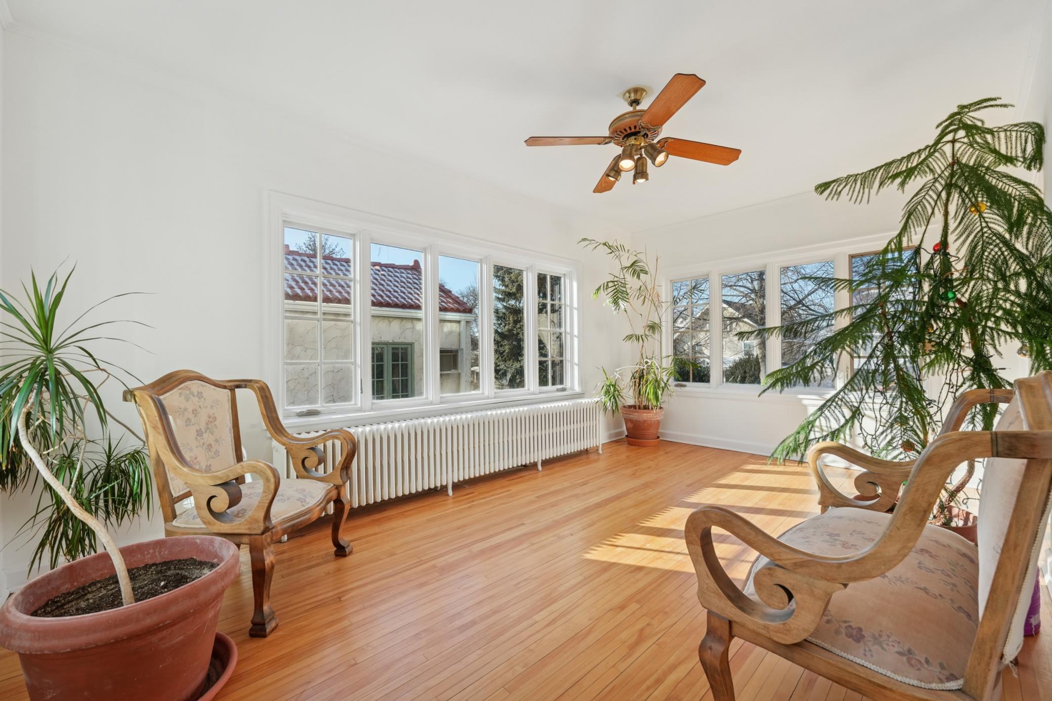 1721 Humboldt Avenue S Unit: 2 + 3