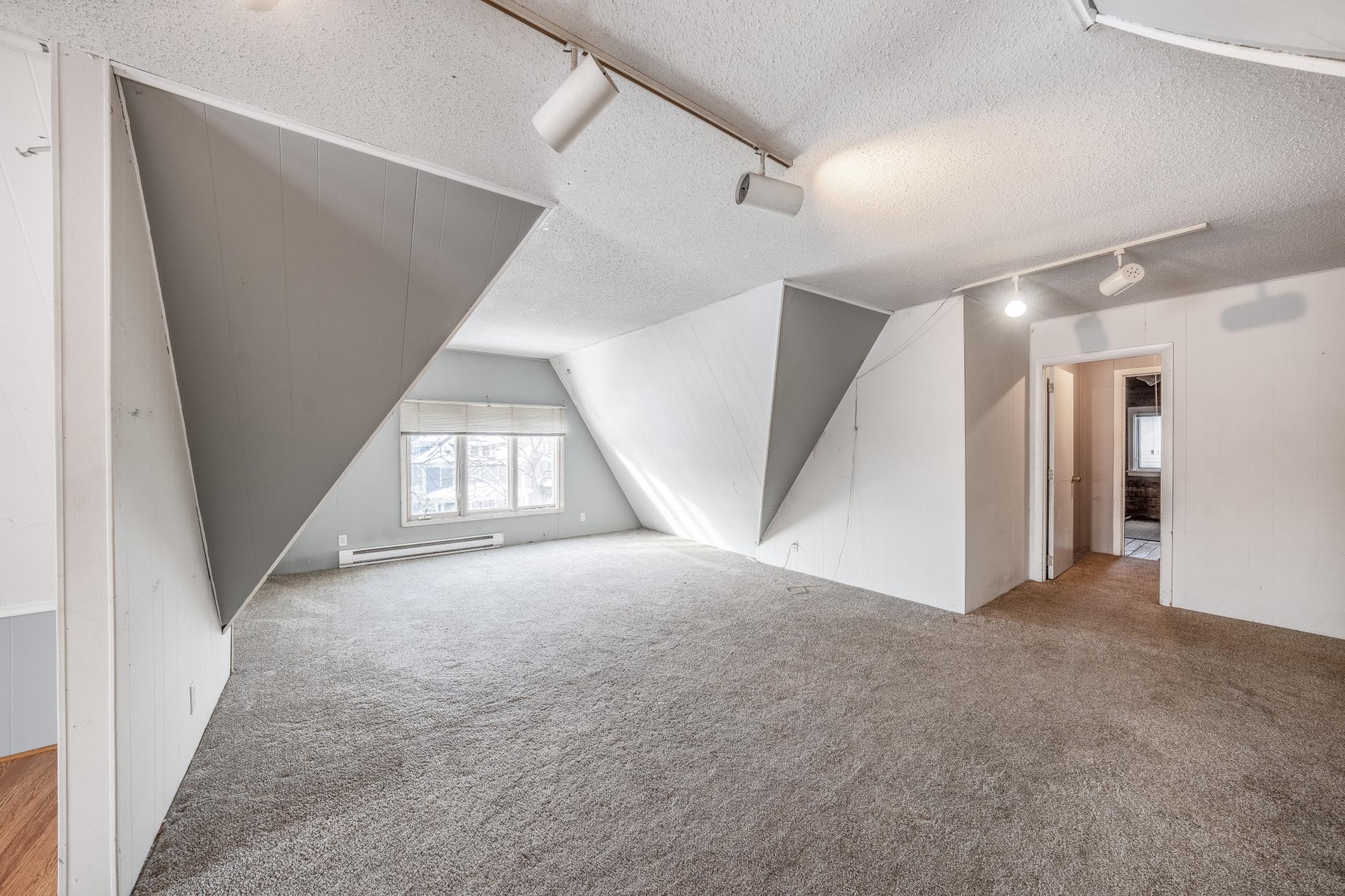 1721 Humboldt Avenue S Unit: 2 + 3