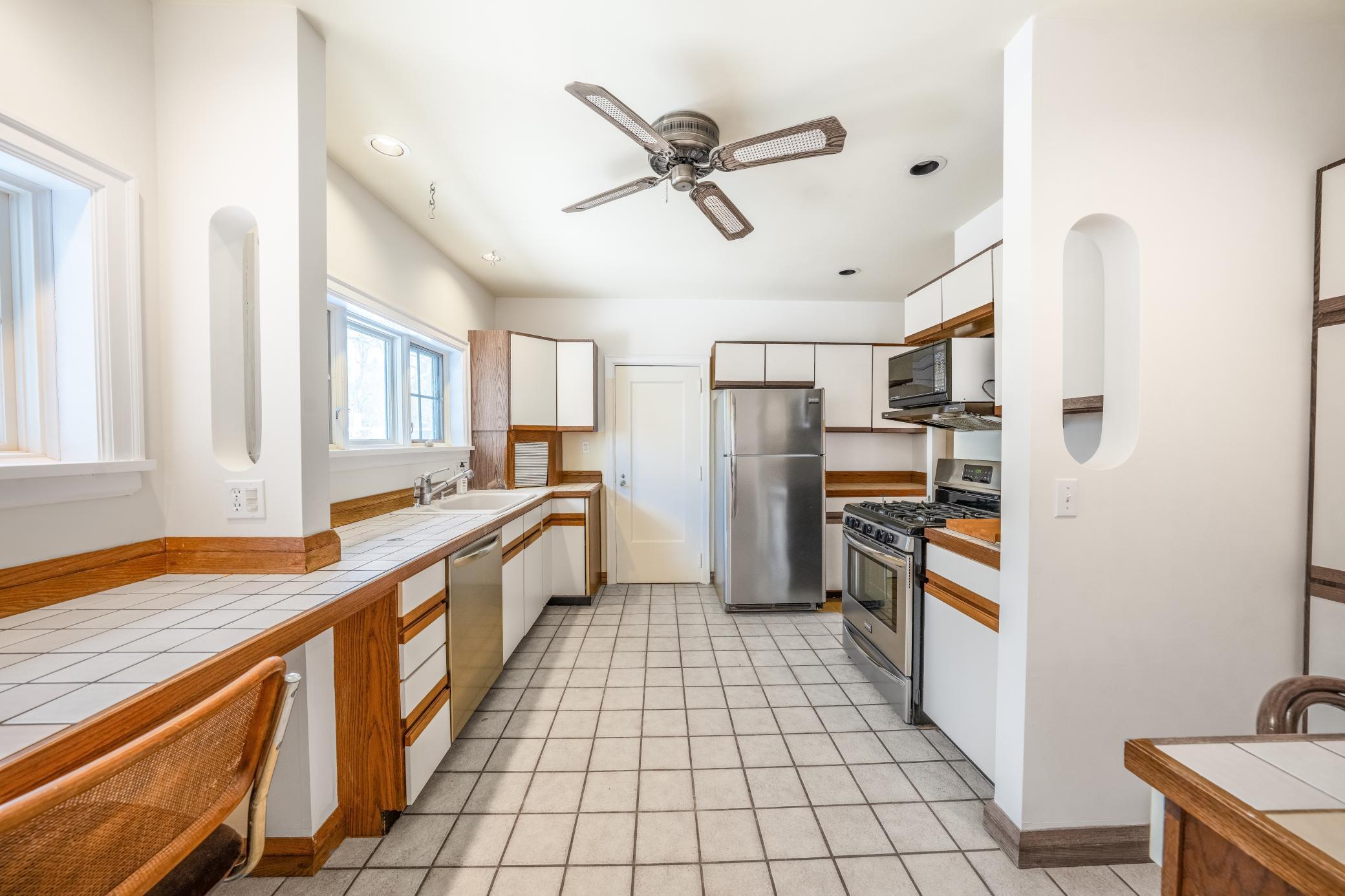 1721 Humboldt Avenue S Unit: 2 + 3