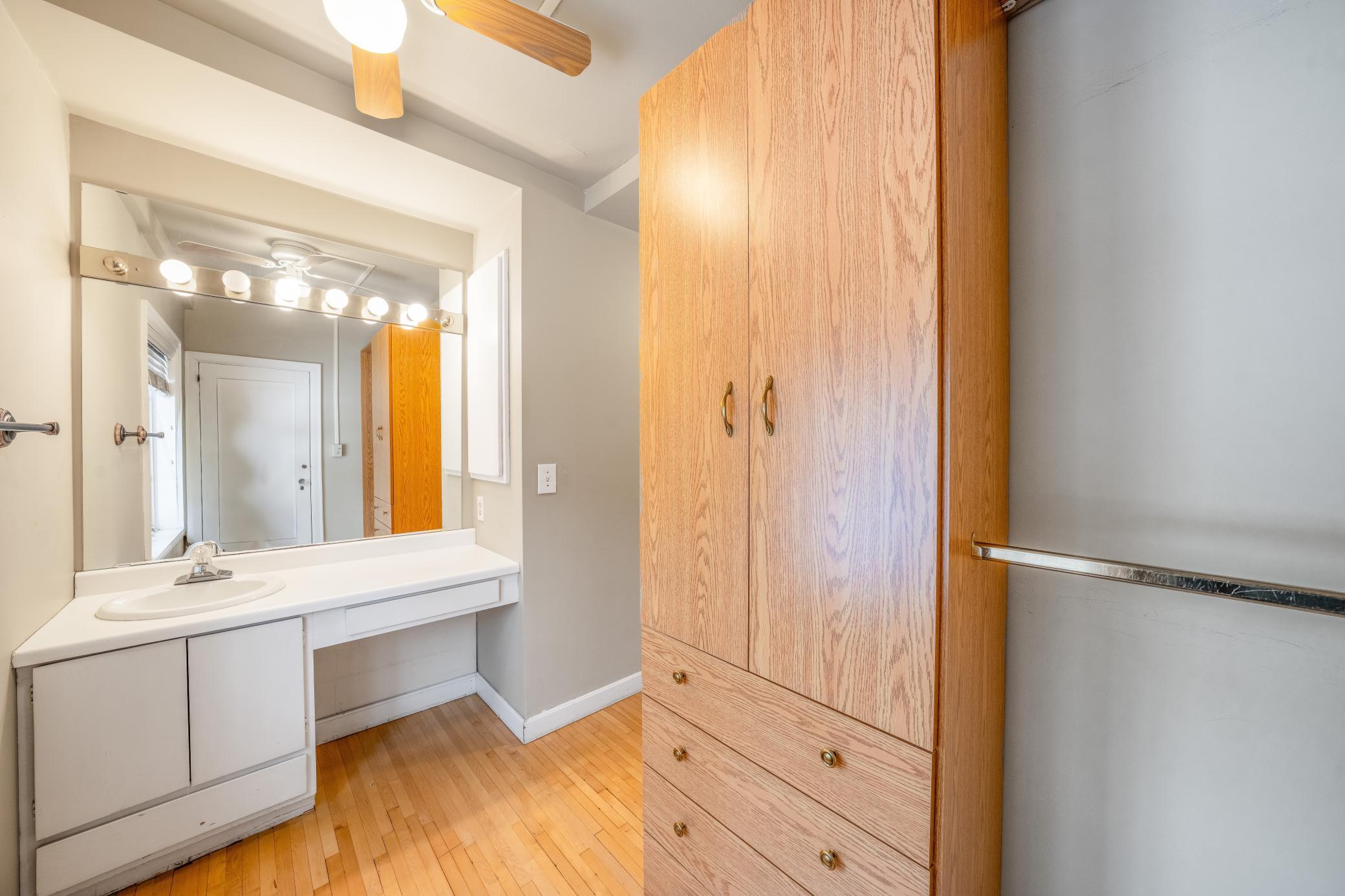 1721 Humboldt Avenue S Unit: 2 + 3