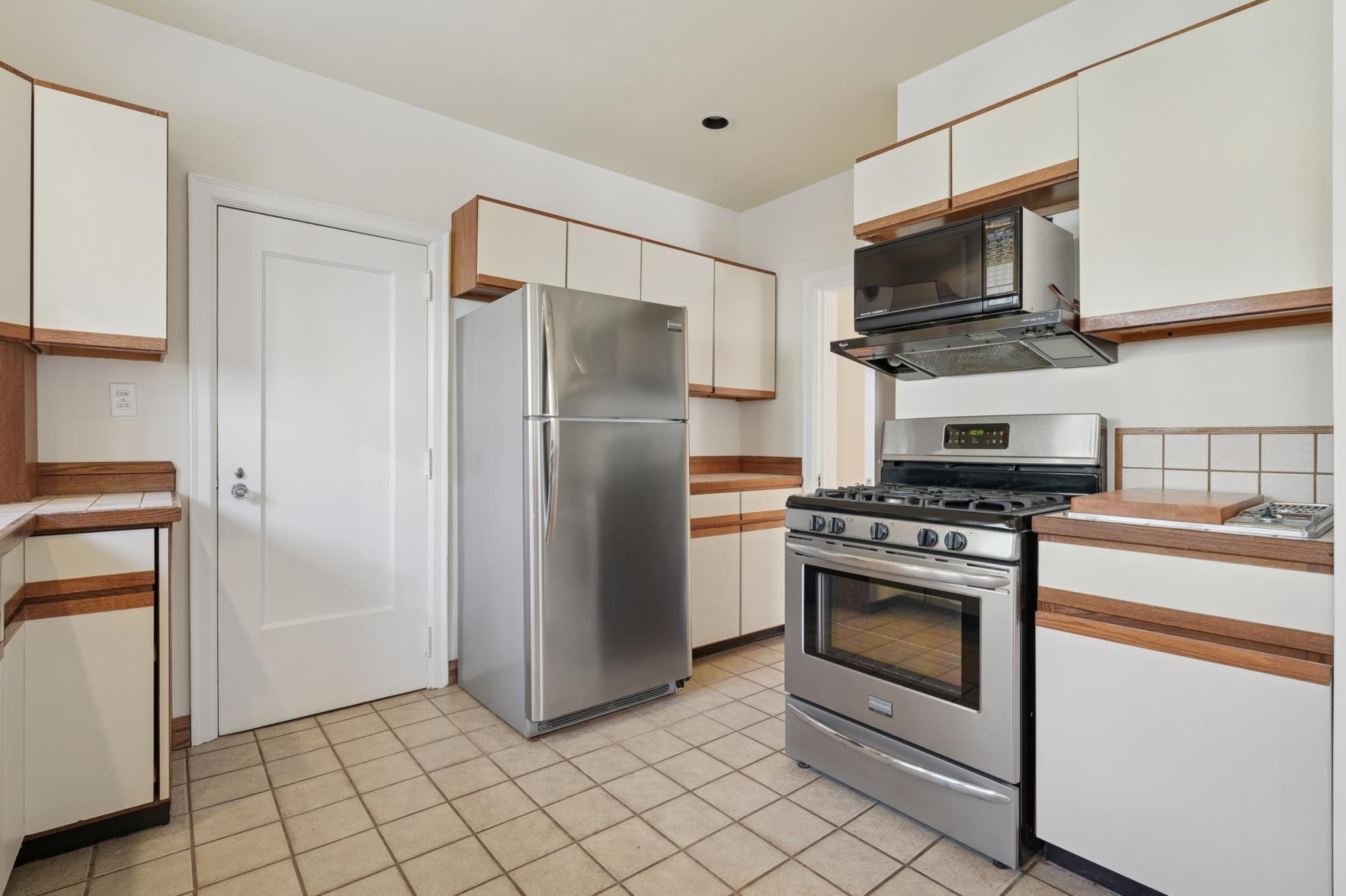 1721 Humboldt Avenue S Unit: 2 + 3