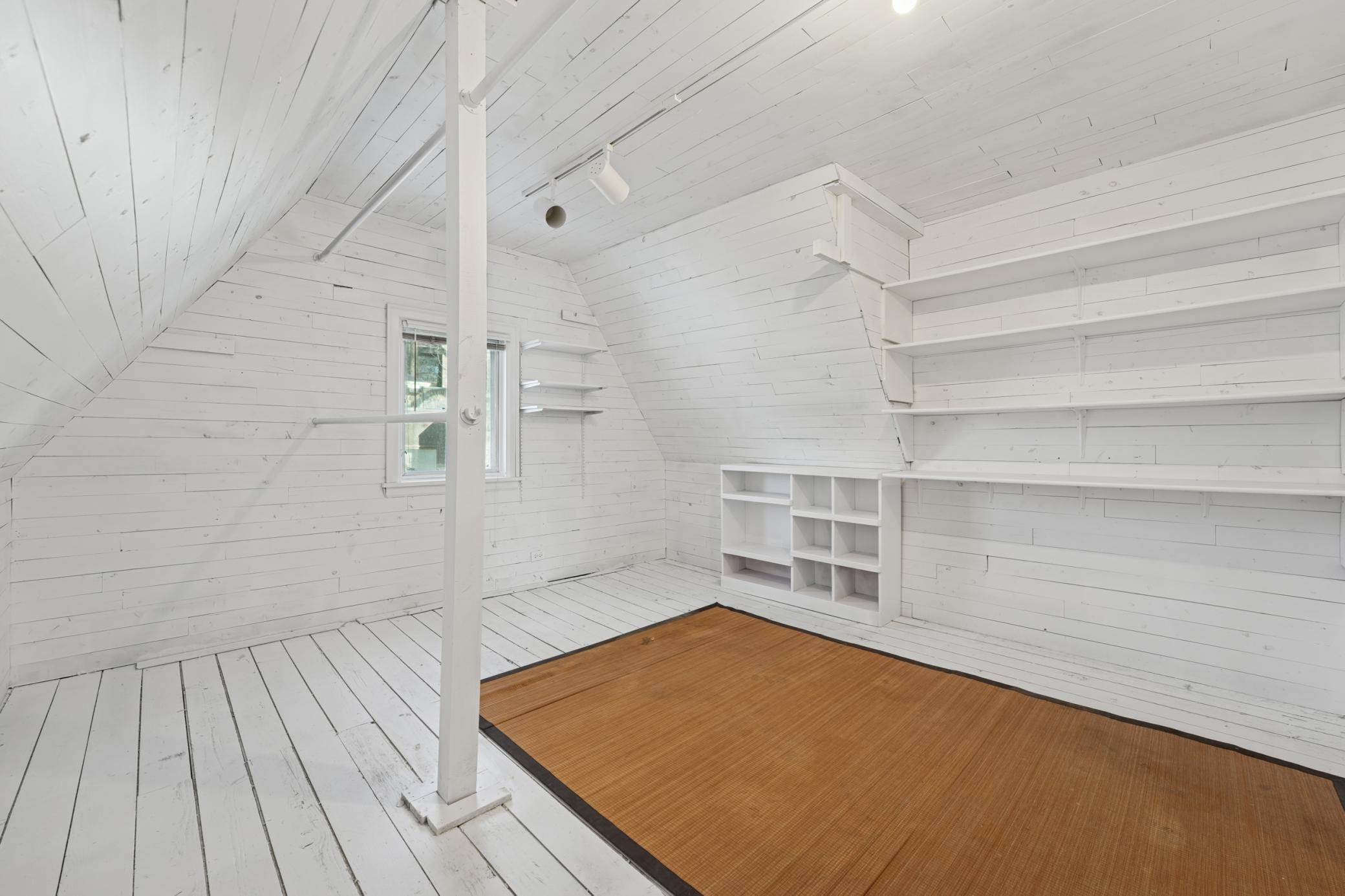 1721 Humboldt Avenue S Unit: 2 + 3