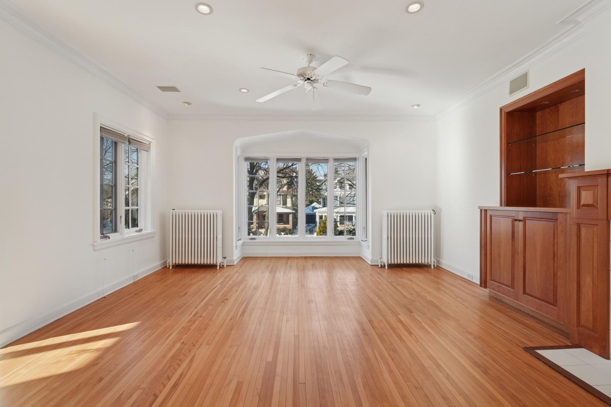 1721 Humboldt Avenue S Unit: 2 + 3