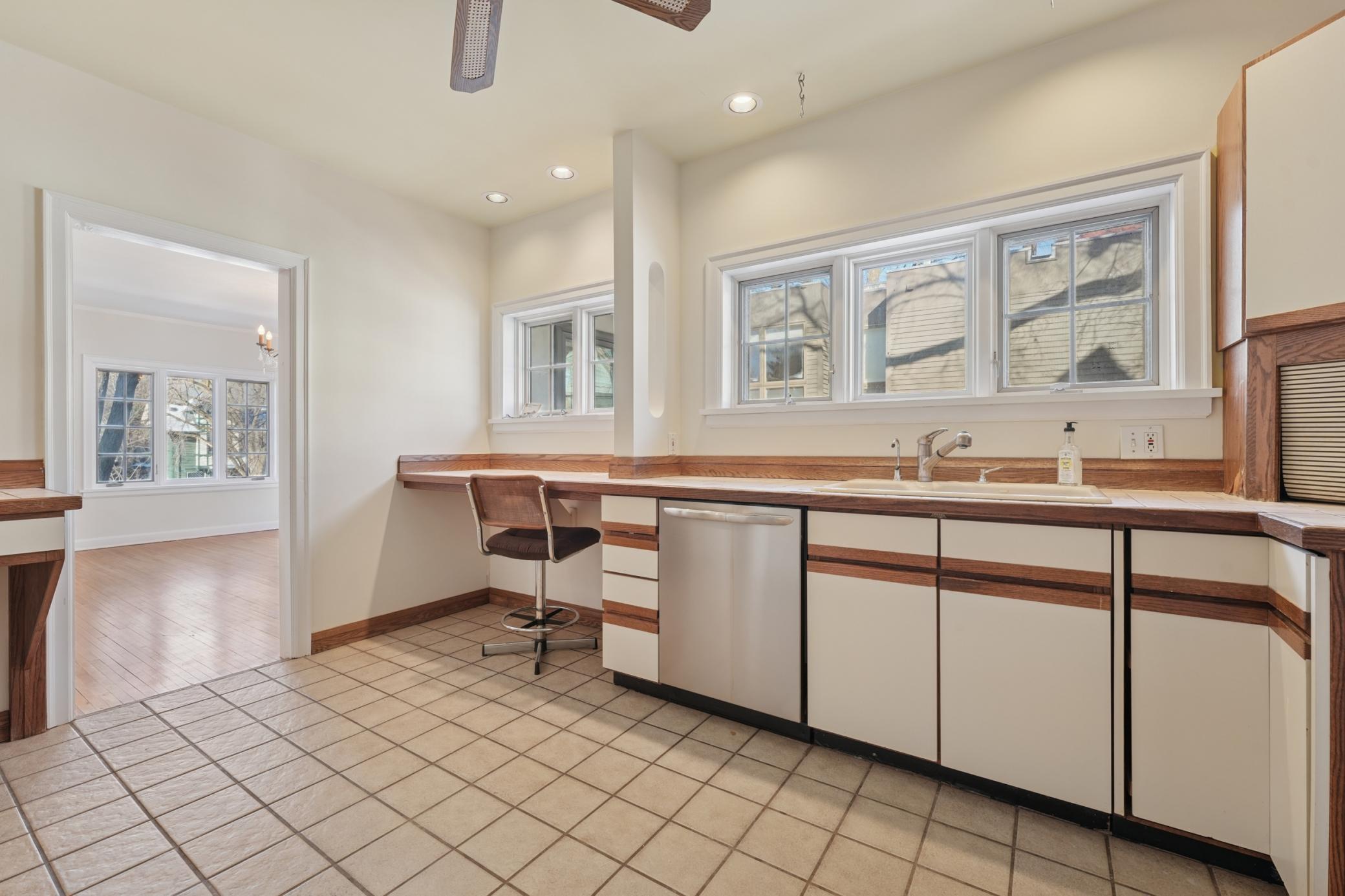 1721 Humboldt Avenue S Unit: 2 + 3