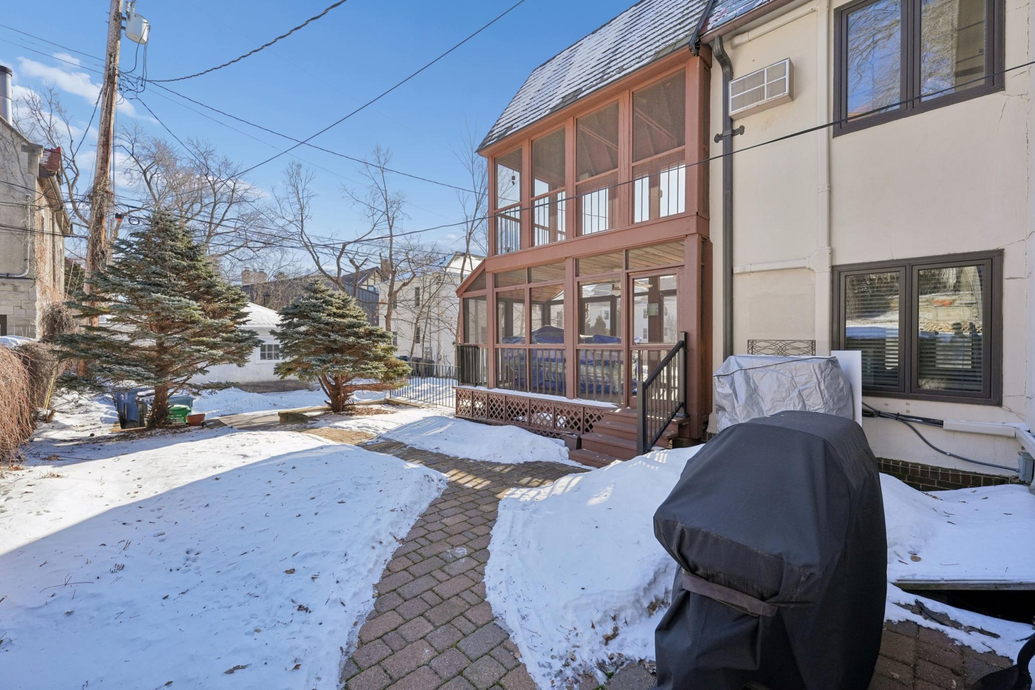 1721 Humboldt Avenue S Unit: 2 + 3