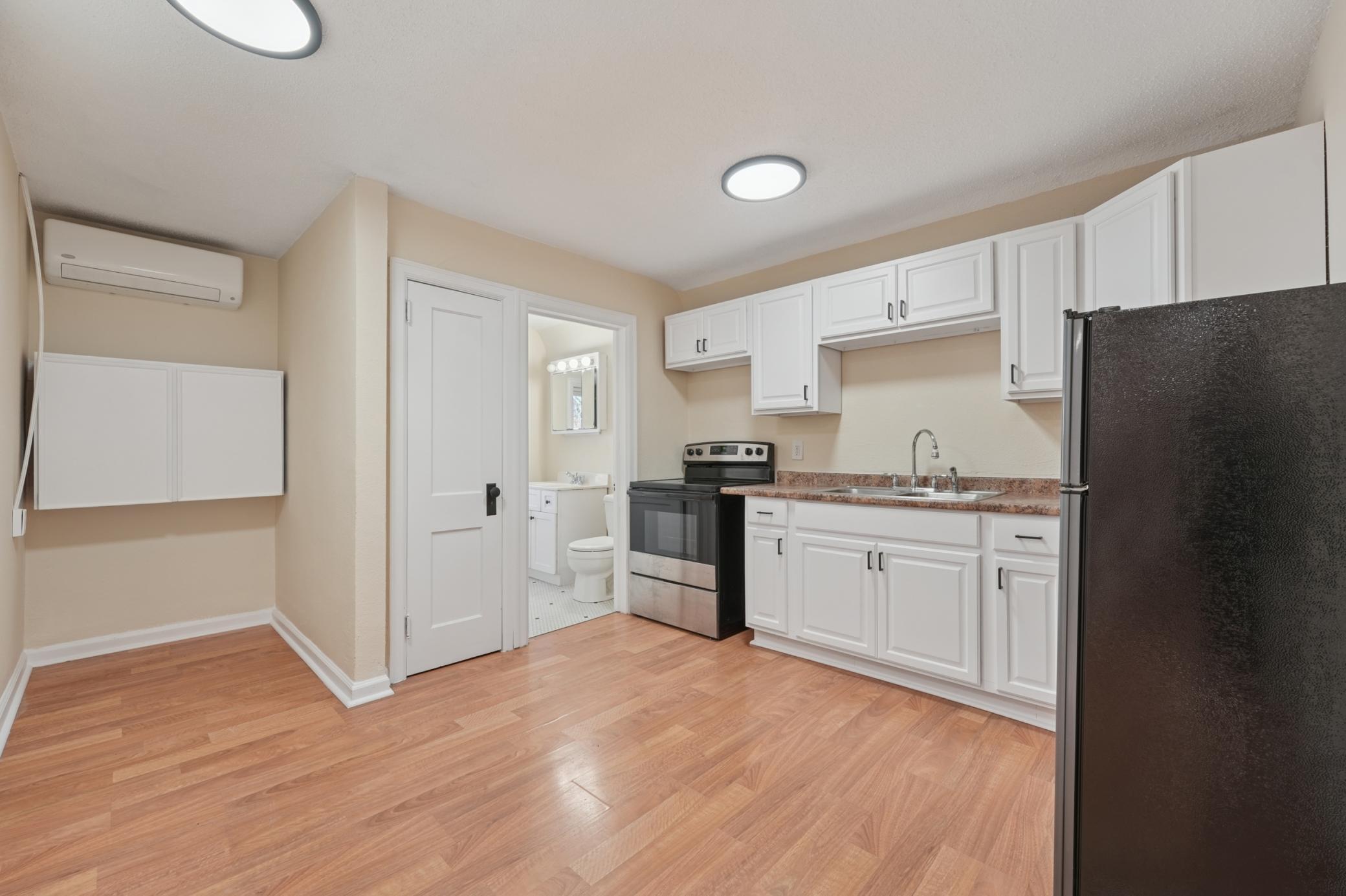 1721 Humboldt Avenue S Unit: 2 + 3