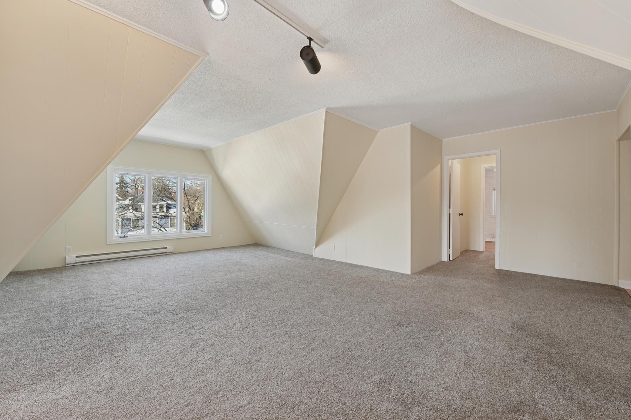 1721 Humboldt Avenue S Unit: 2 + 3