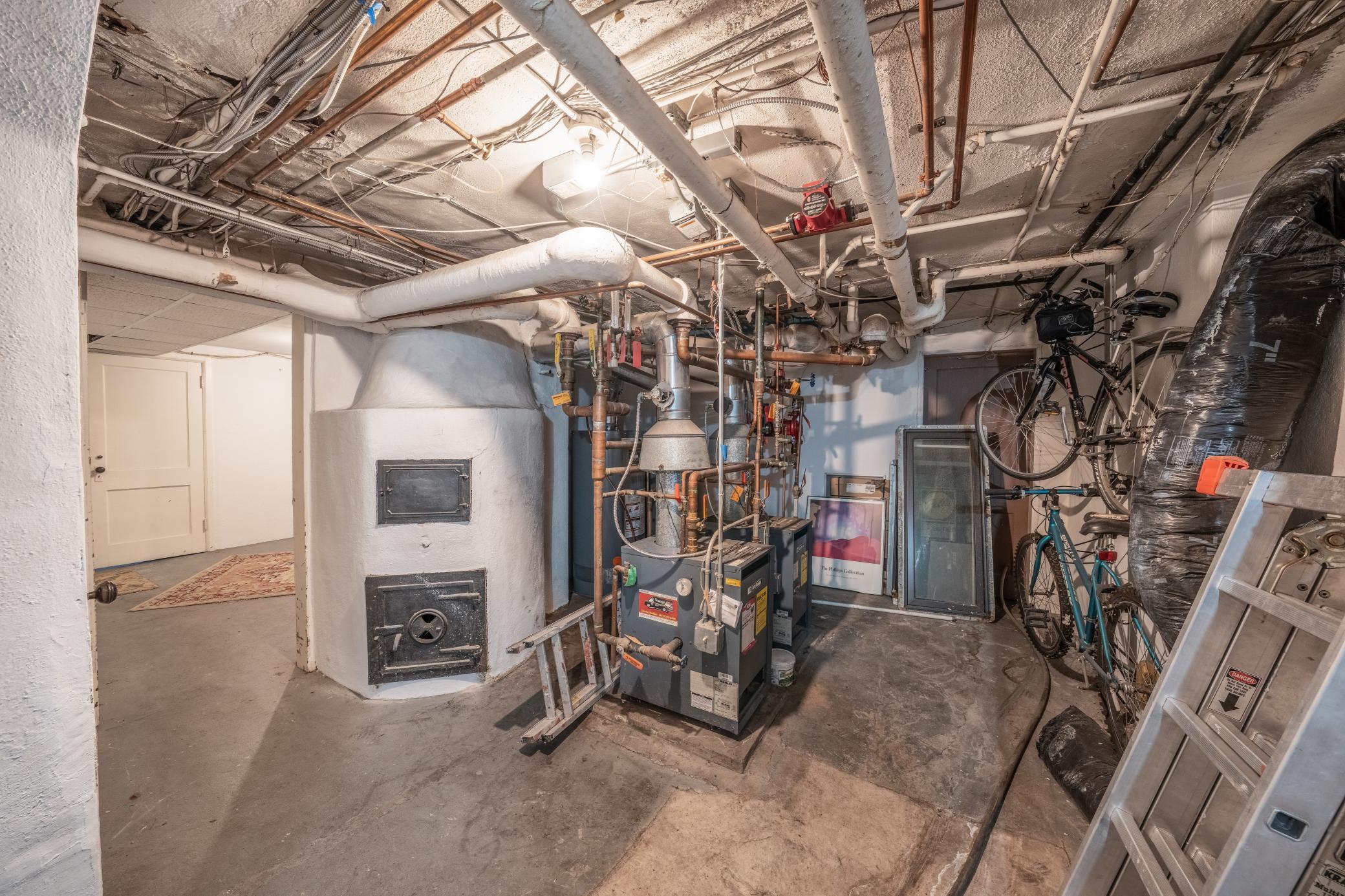 1721 Humboldt Avenue S Unit: 2 + 3