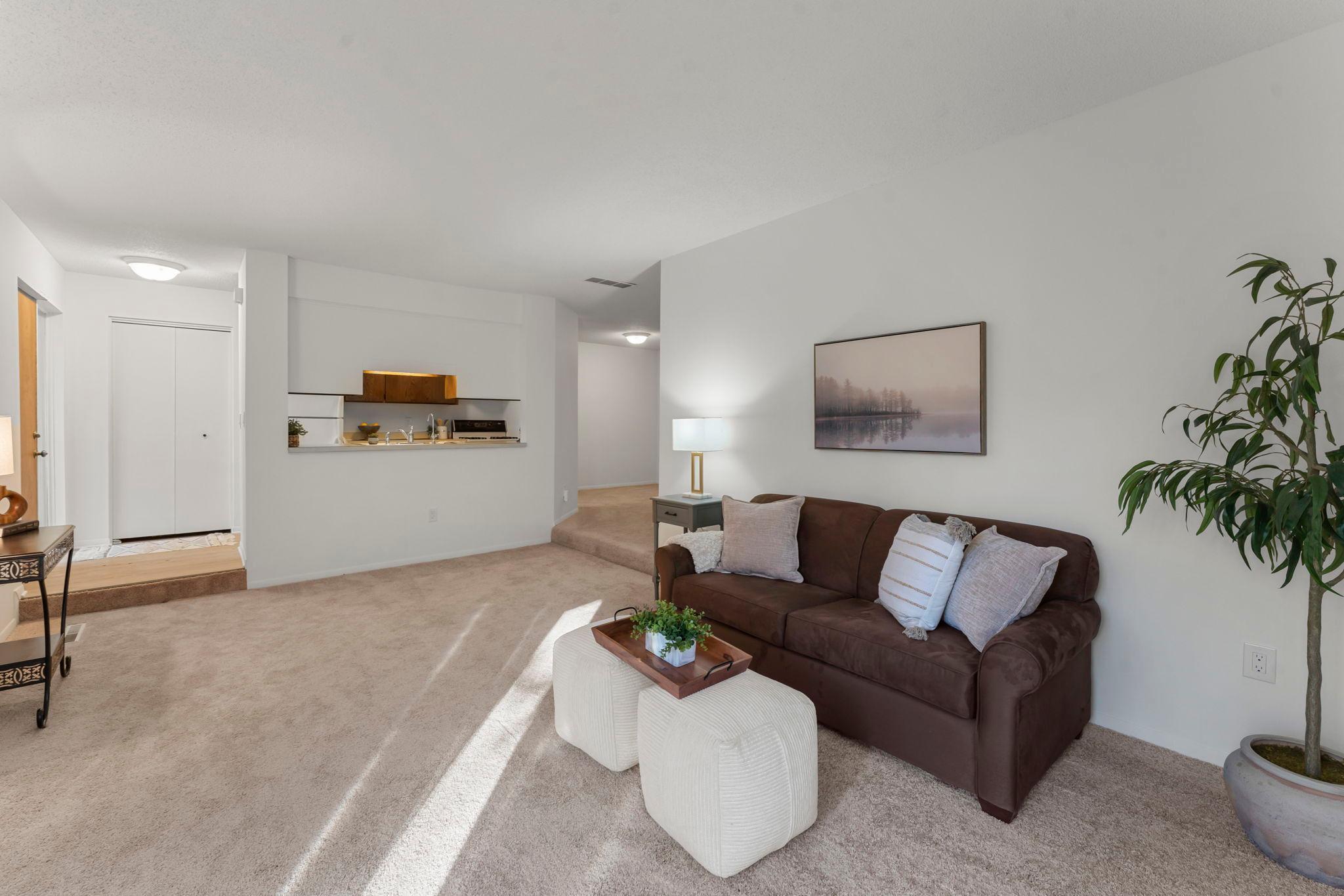 1844 Zanzibar Lane N