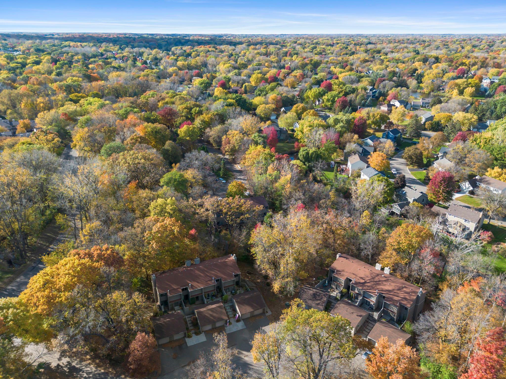 1844 Zanzibar Lane N