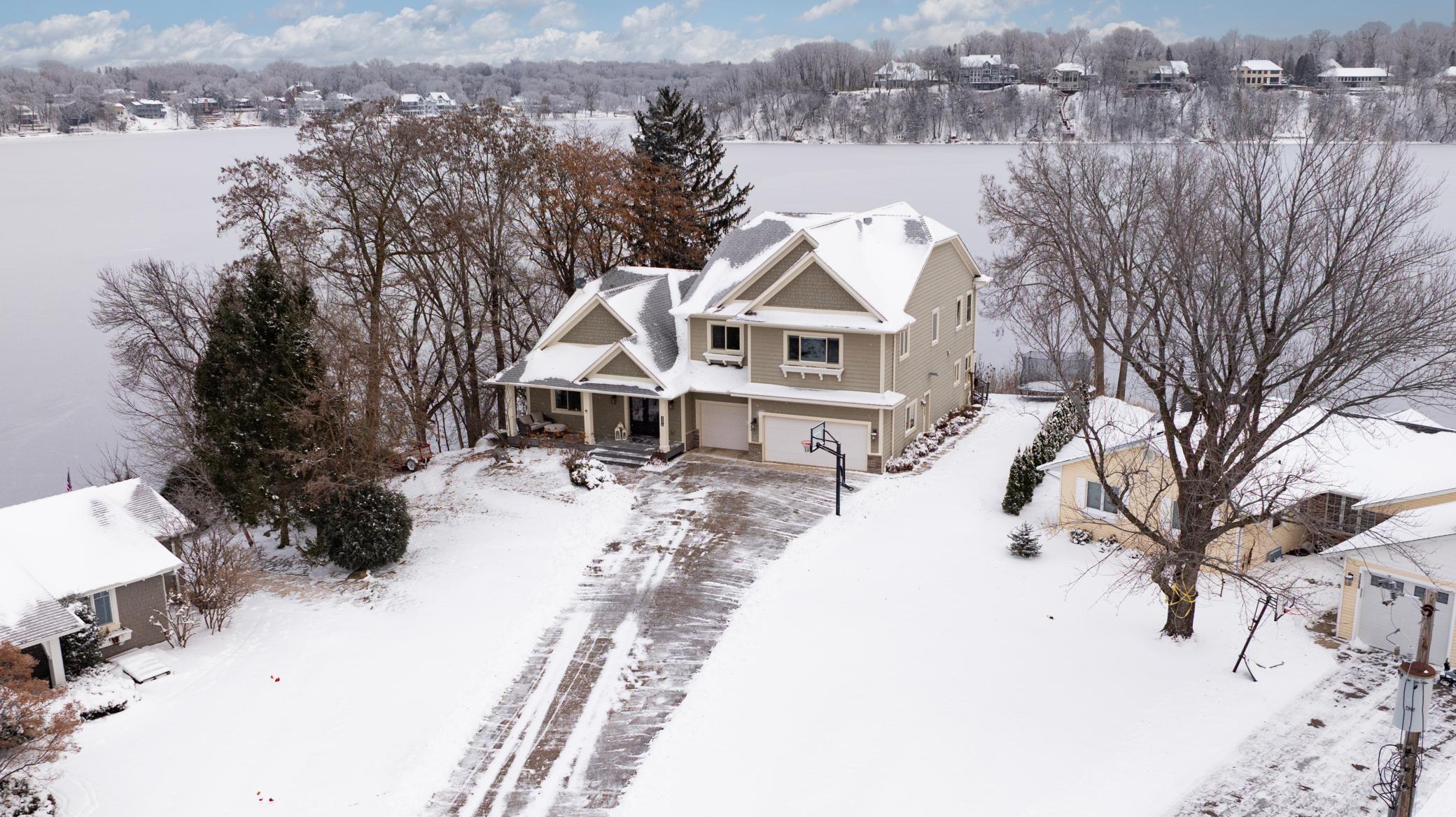 3396 Kings Point Road