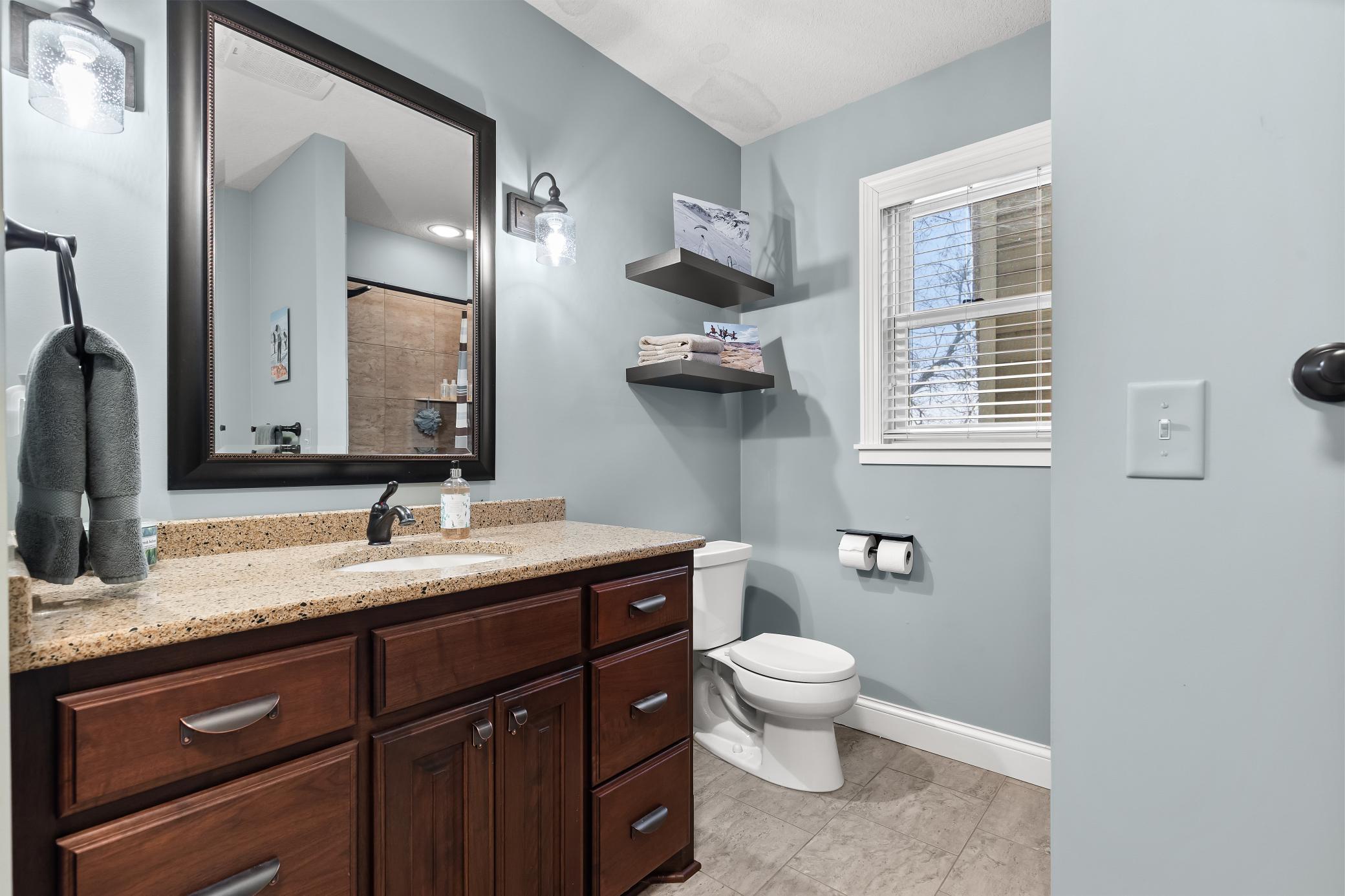 3396 Kings Point Road