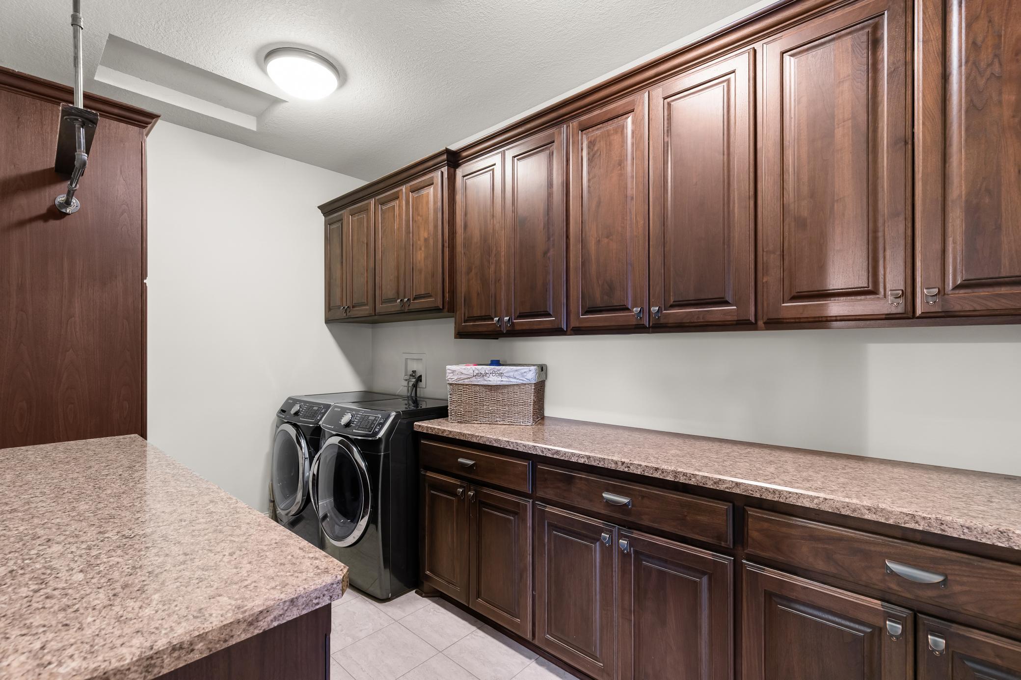 3396 Kings Point Road