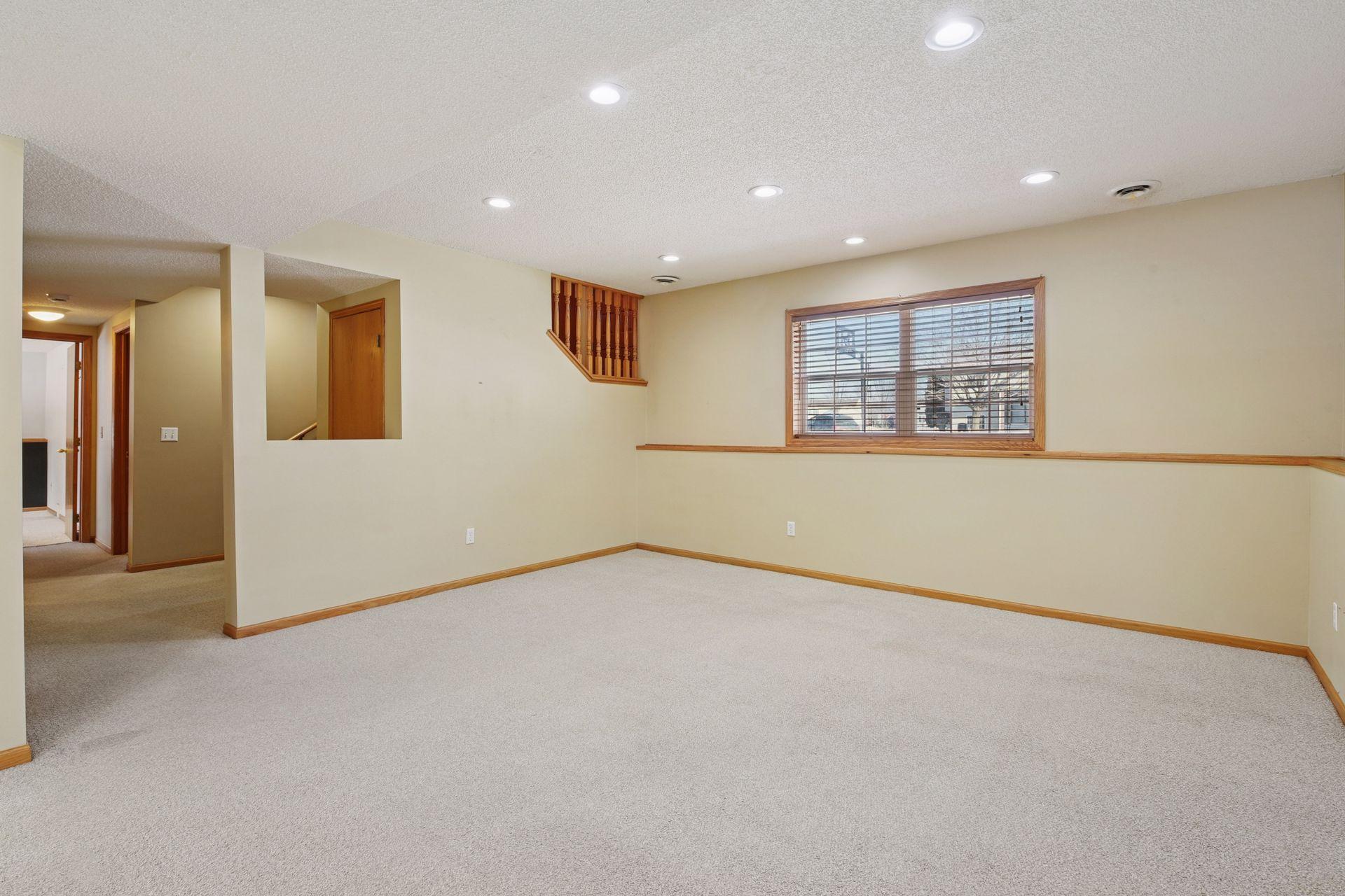 1477 Creekside Drive