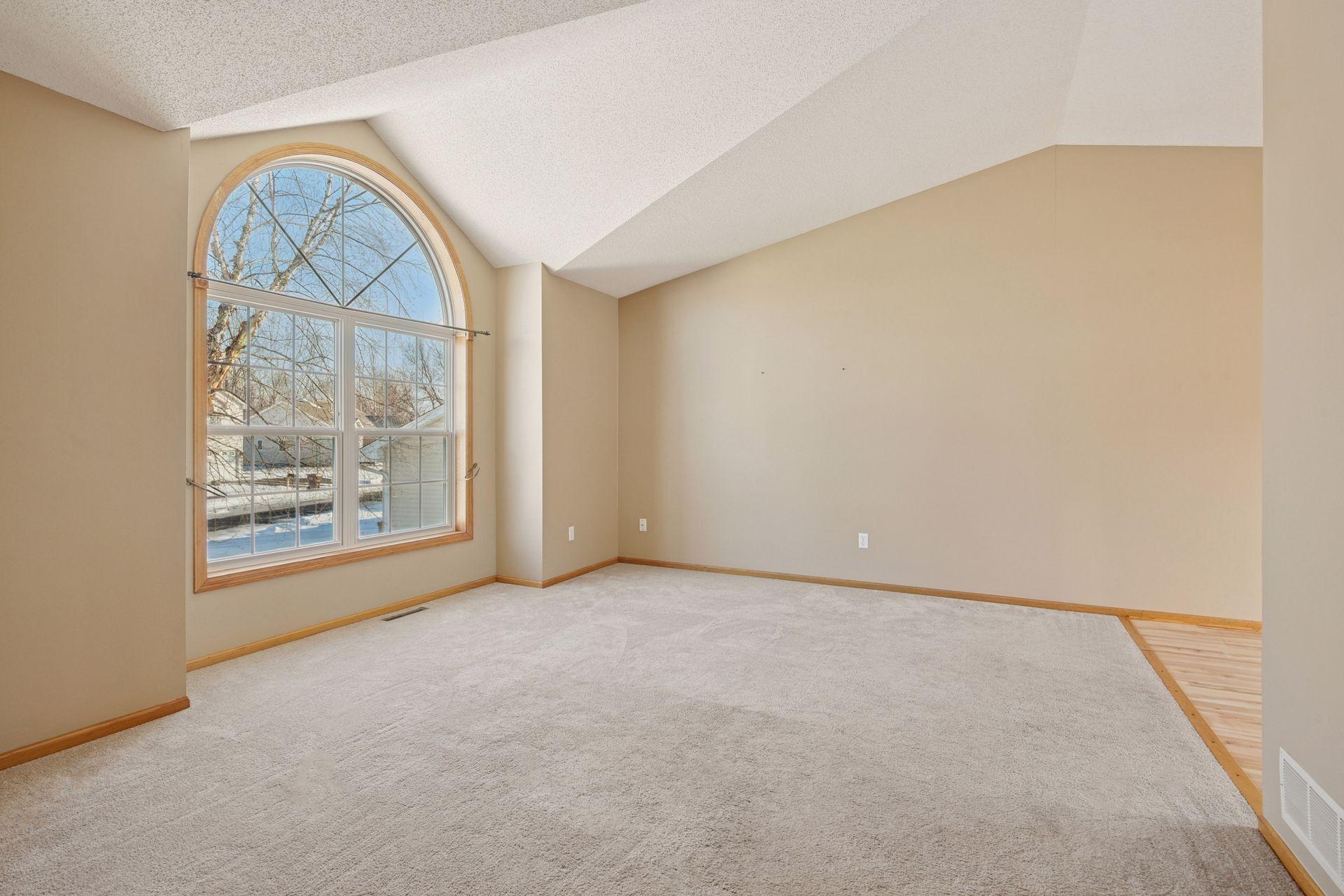 1477 Creekside Drive