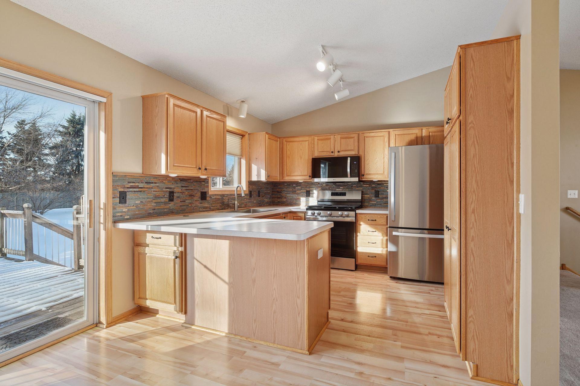 1477 Creekside Drive