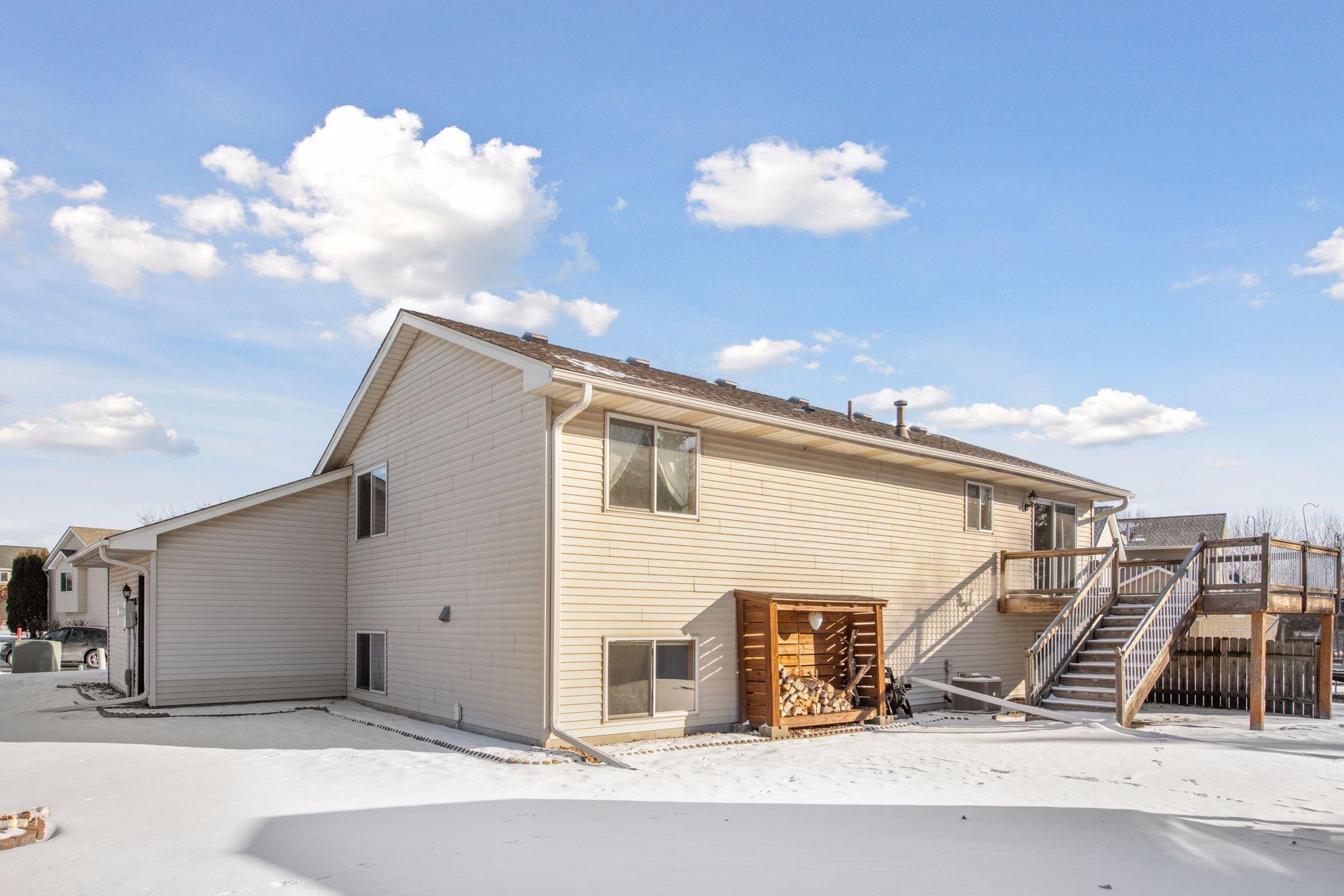 1477 Creekside Drive