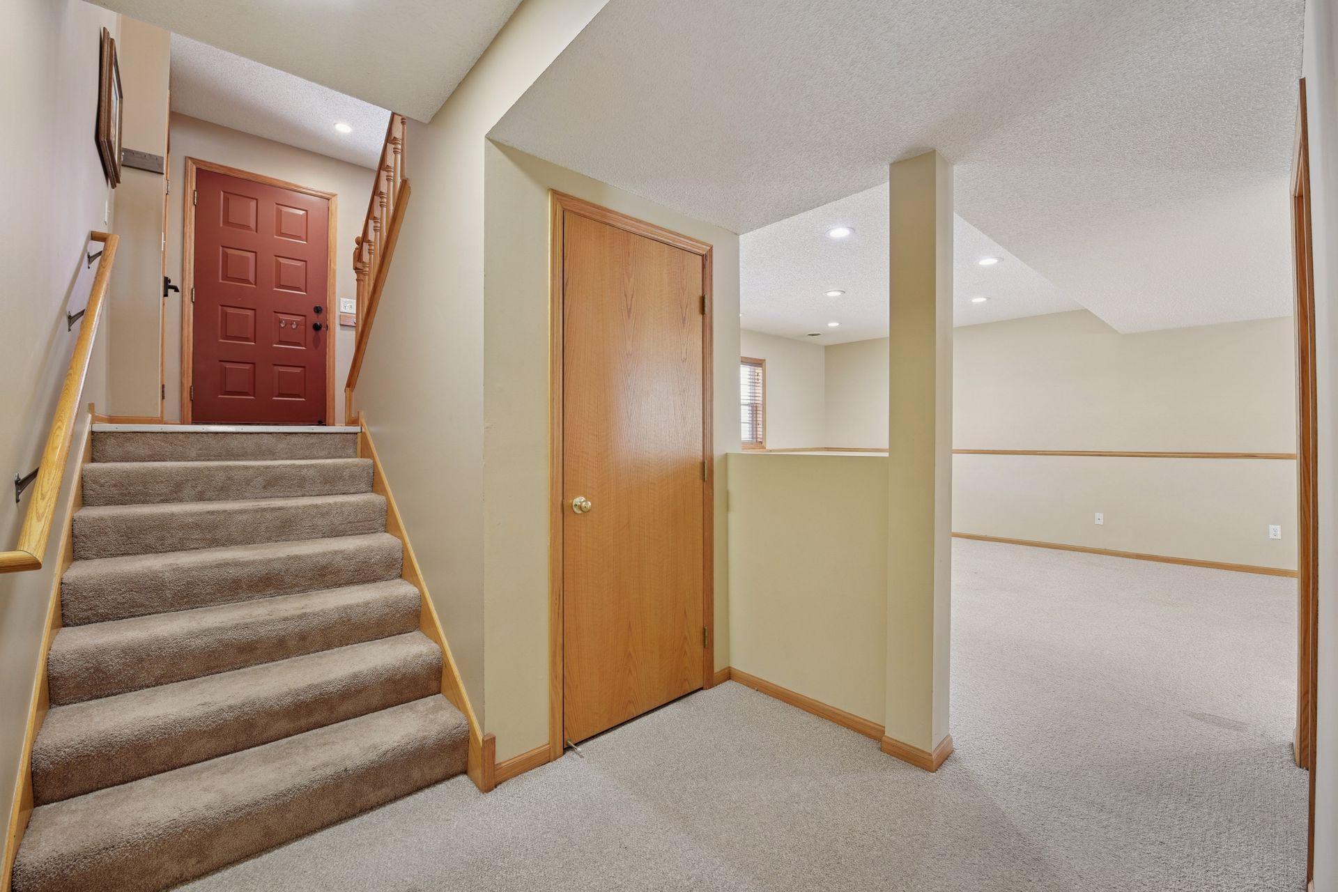 1477 Creekside Drive