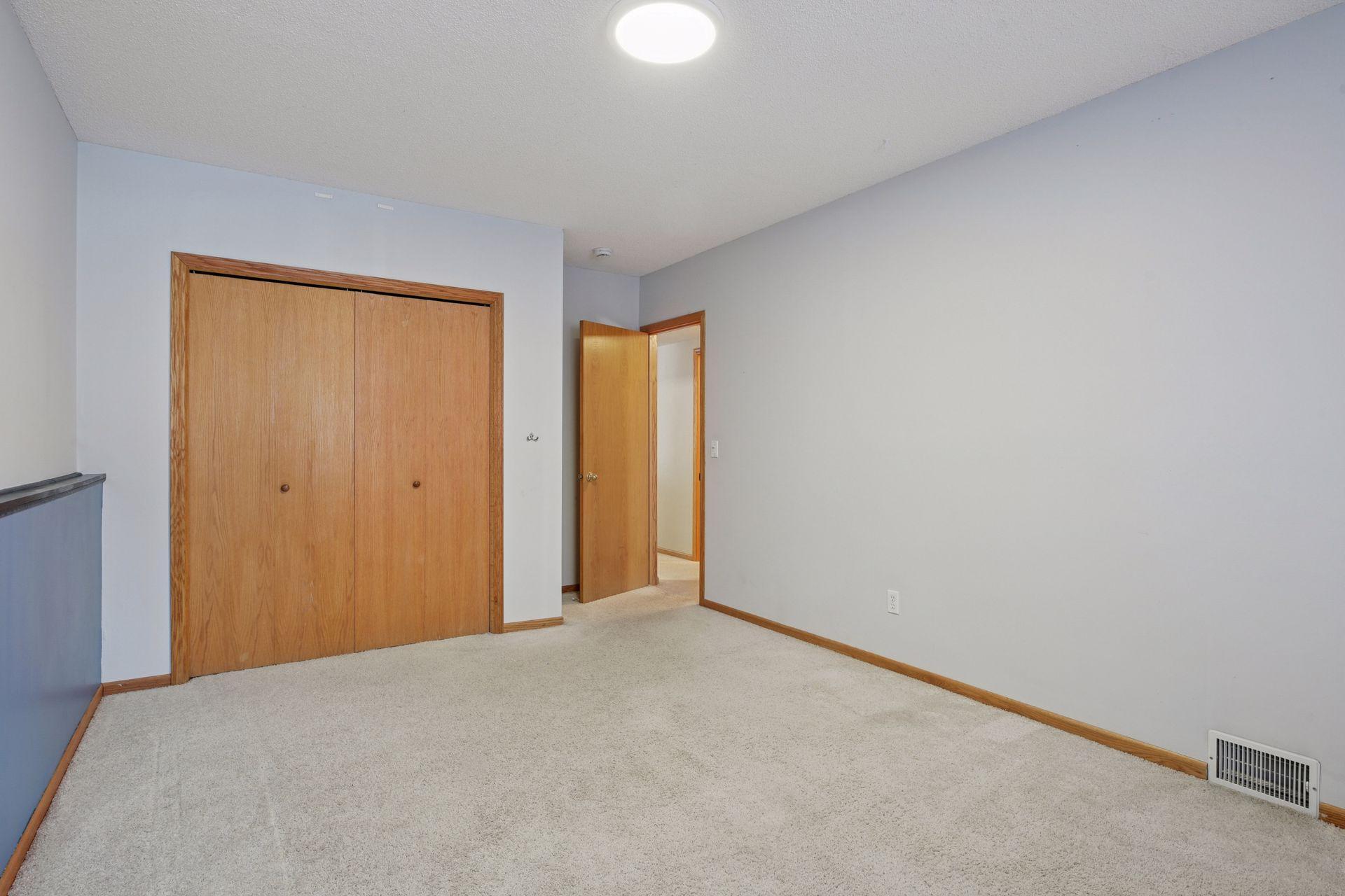 1477 Creekside Drive