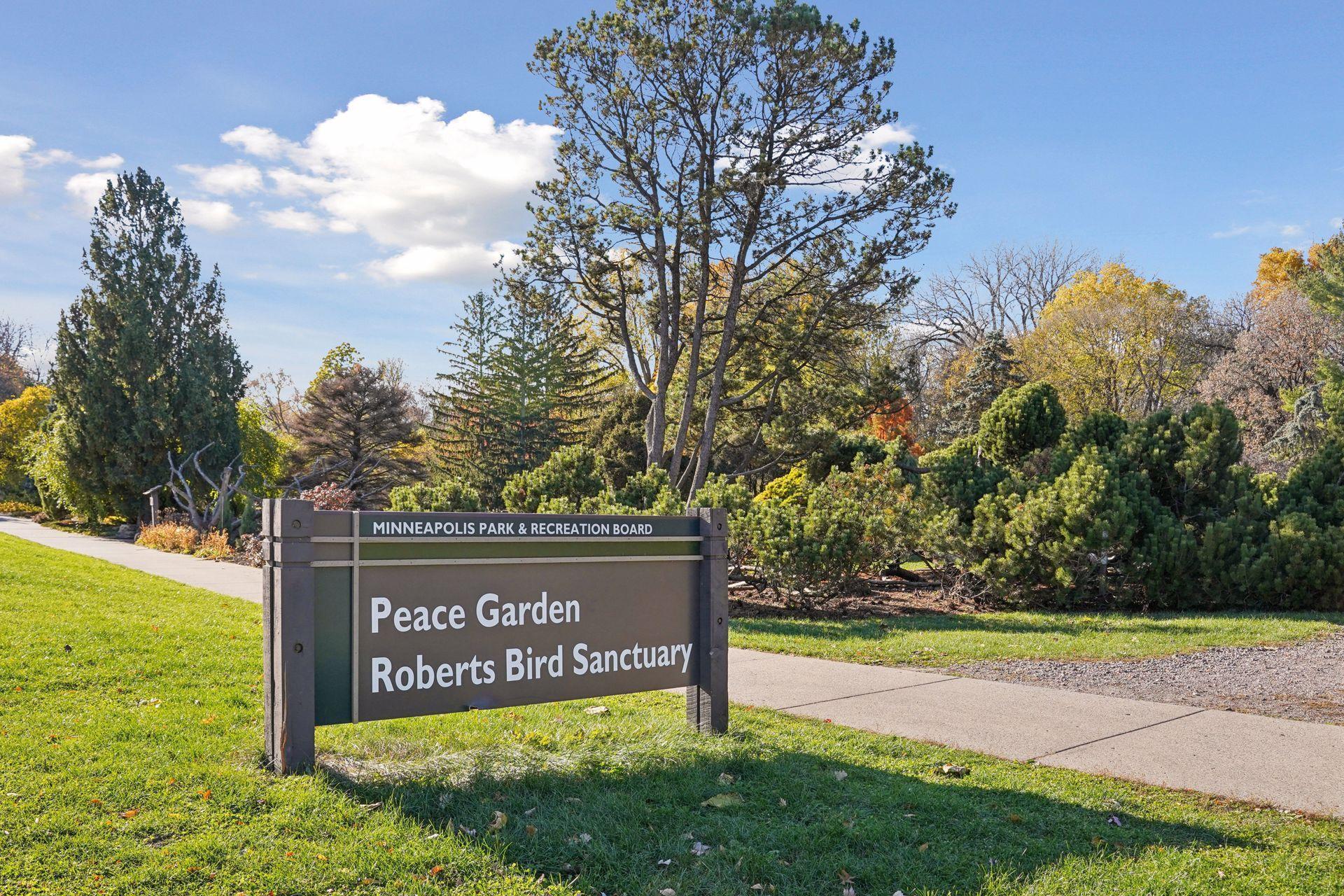 4104 Bryant Avenue S Unit: 202