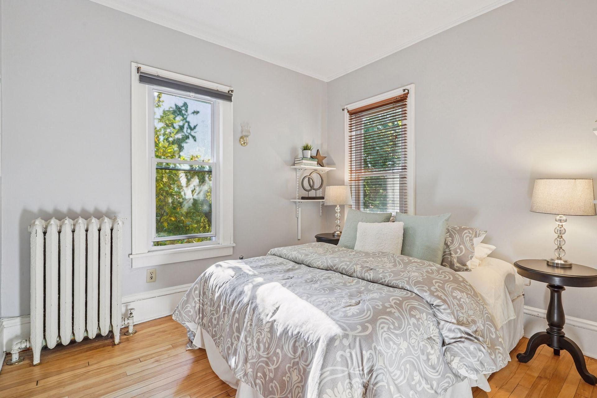 4104 Bryant Avenue S Unit: 202